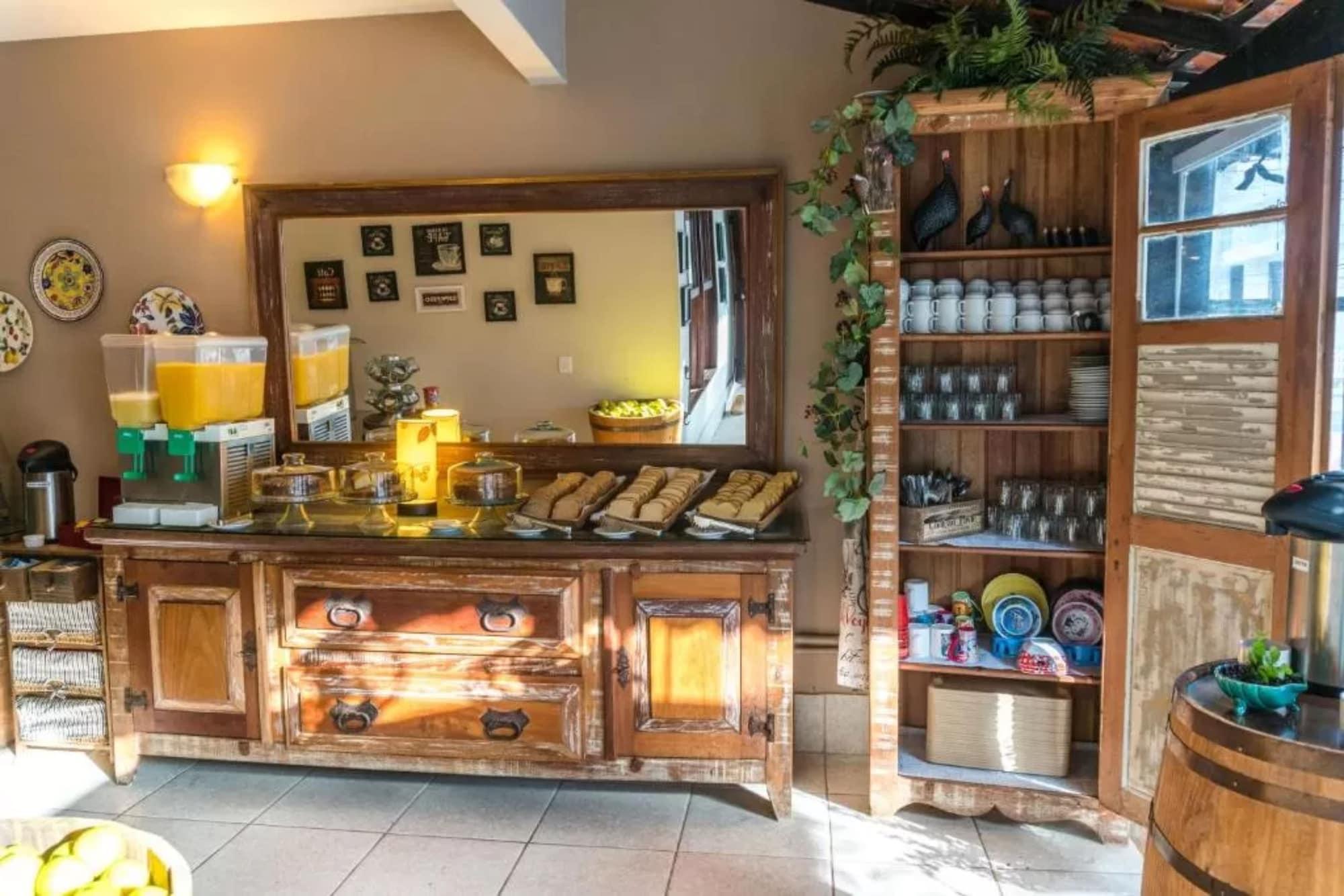 Bar/Salón Pousada da Prainha