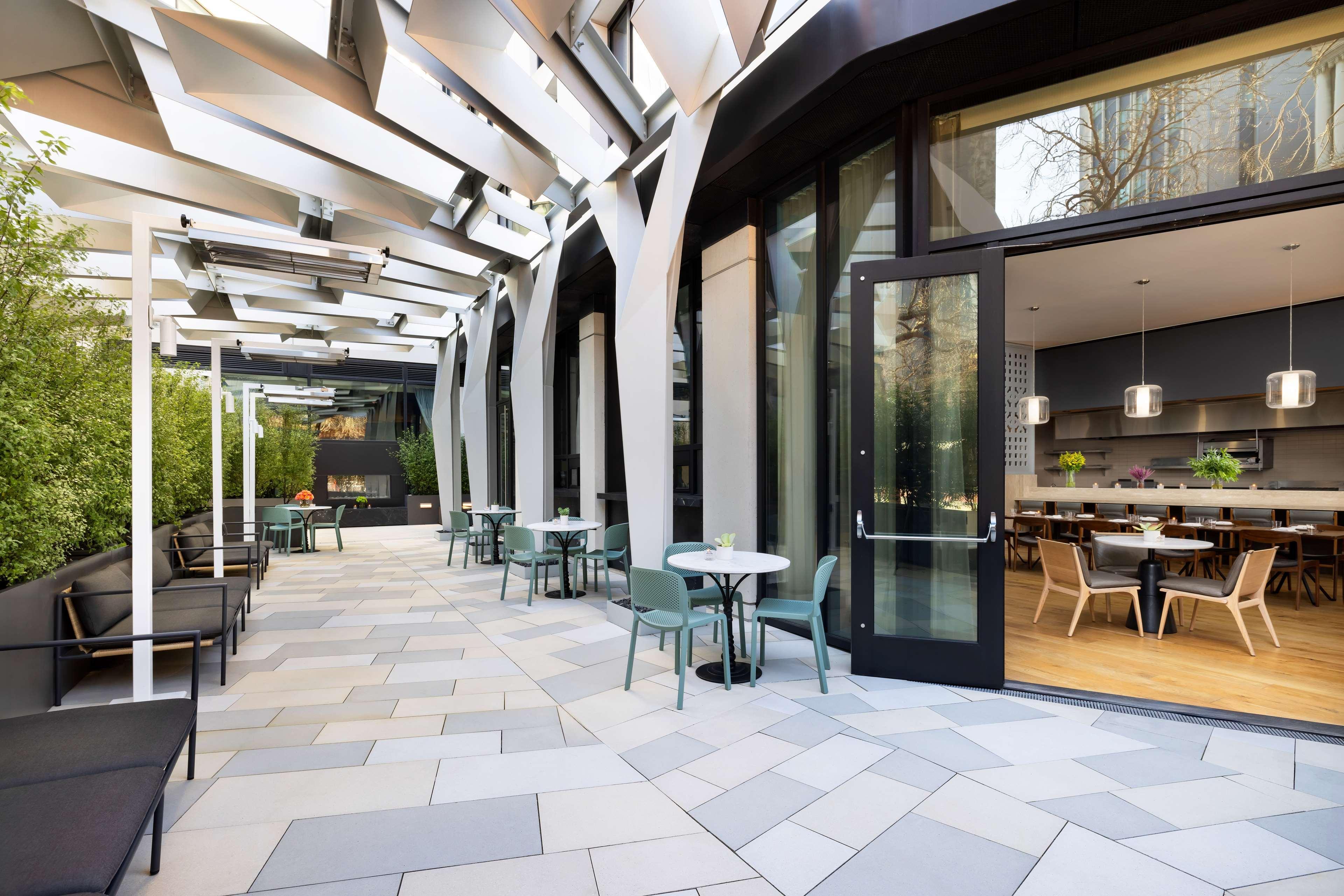 Restaurant Timbri Hotel San Francisco, Curio Collection by Hilton