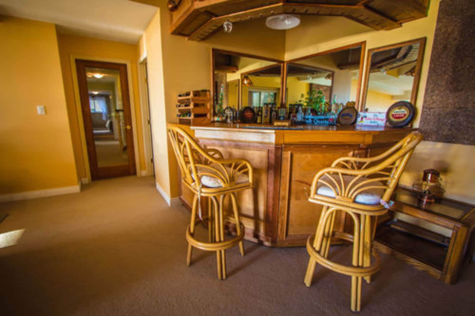 Bar/Salón Rae Leigh Heights Bnb