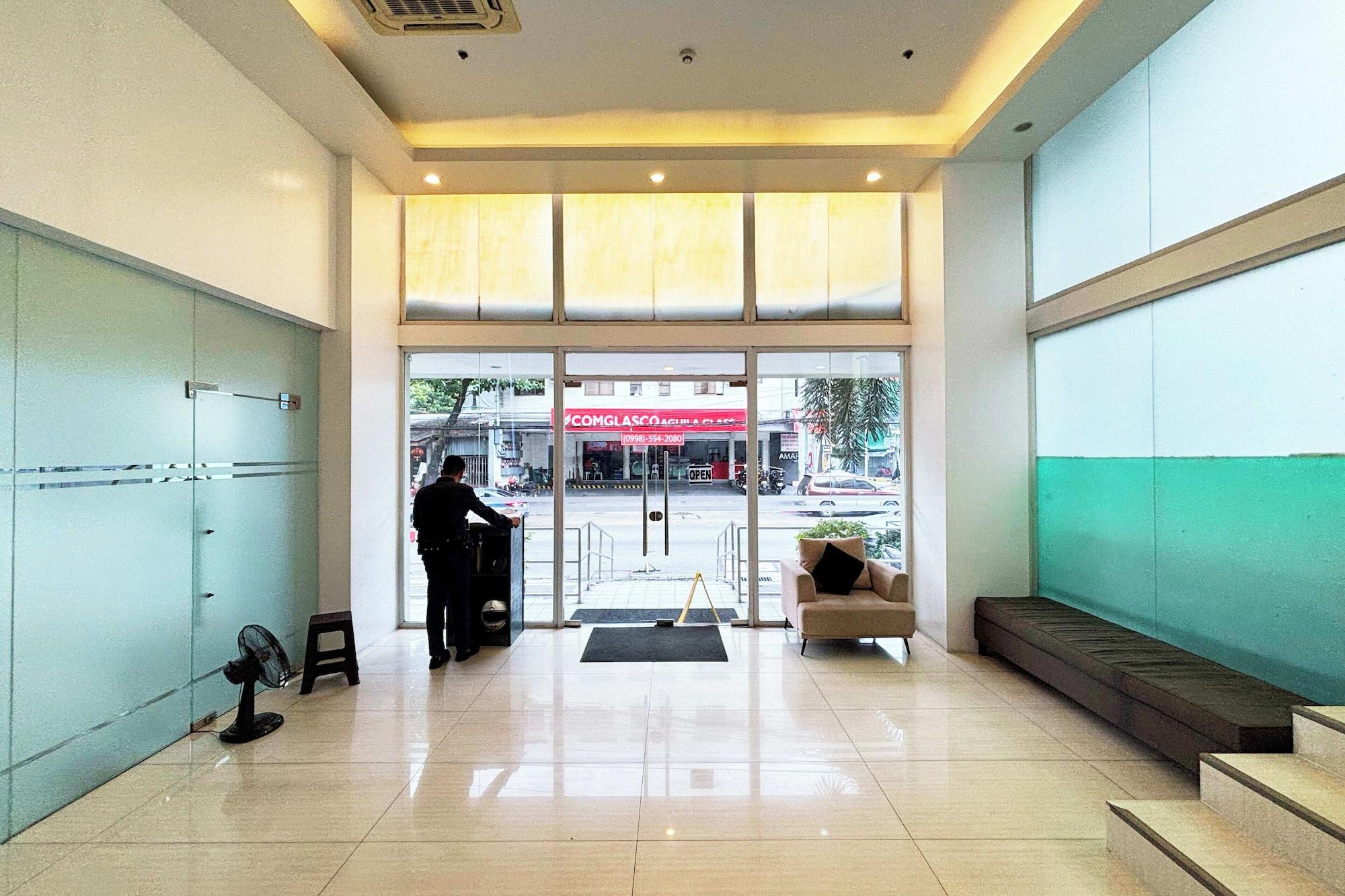 Vista Exterior Foura Suites Makati