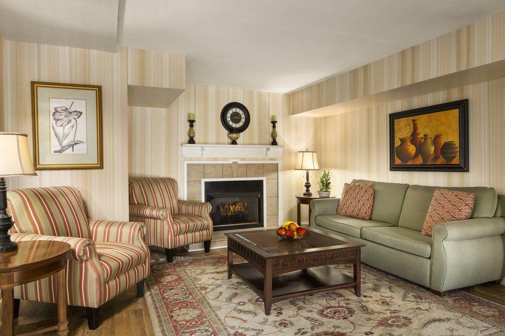 Vista Lobby Country Inn & Suites by Radisson, Atlanta Airport South, GA