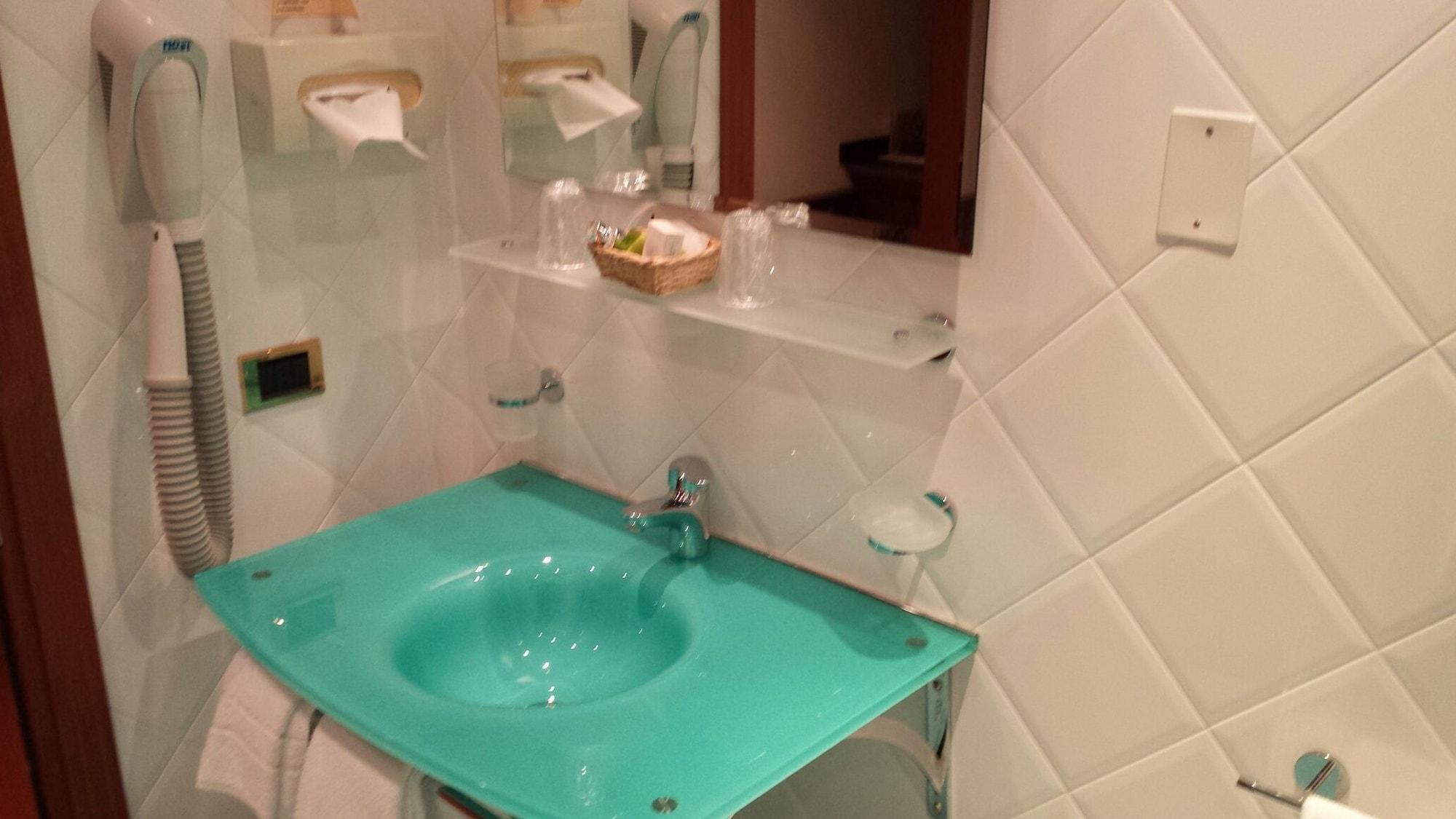 Equipamiento de Habitación Lombardia