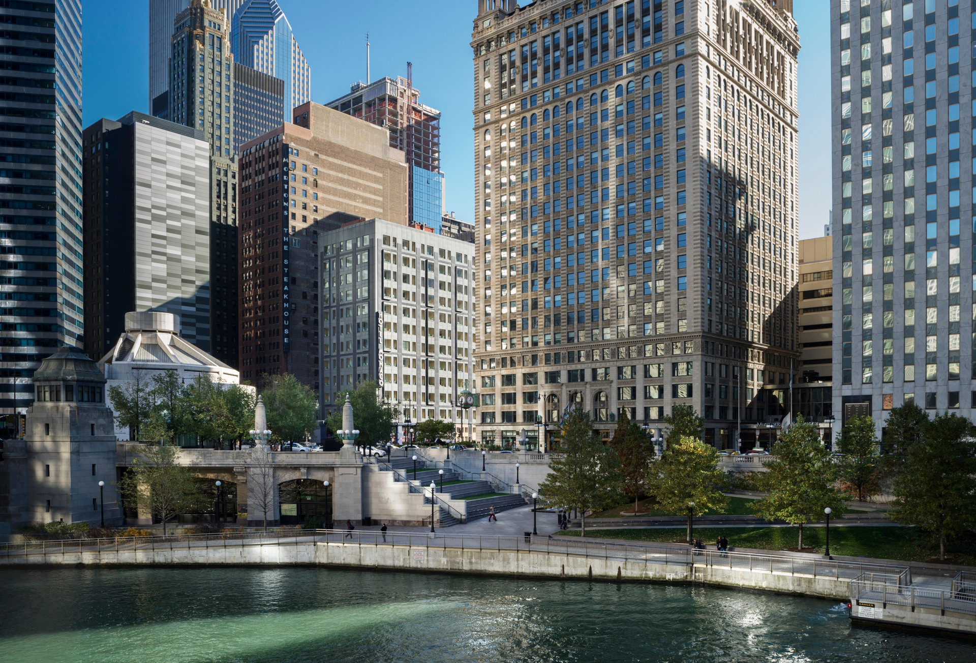 Vista Exterior L7 Chicago by LOTTE