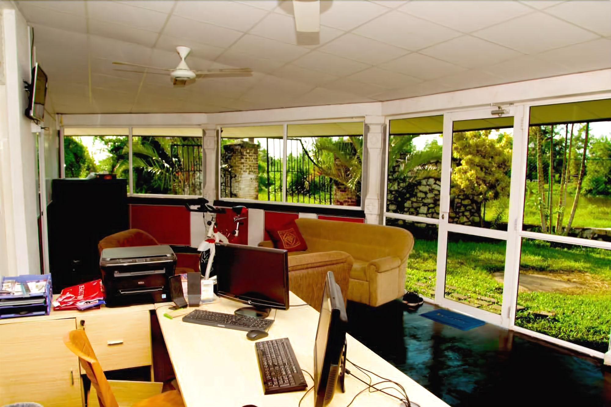 Vista Lobby Riverside Hotel Colombo