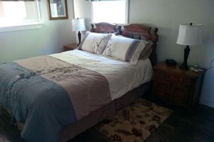 Alquiler Vacacional - Tranquil setting surrounded by panoramic mountain views, grazing horses