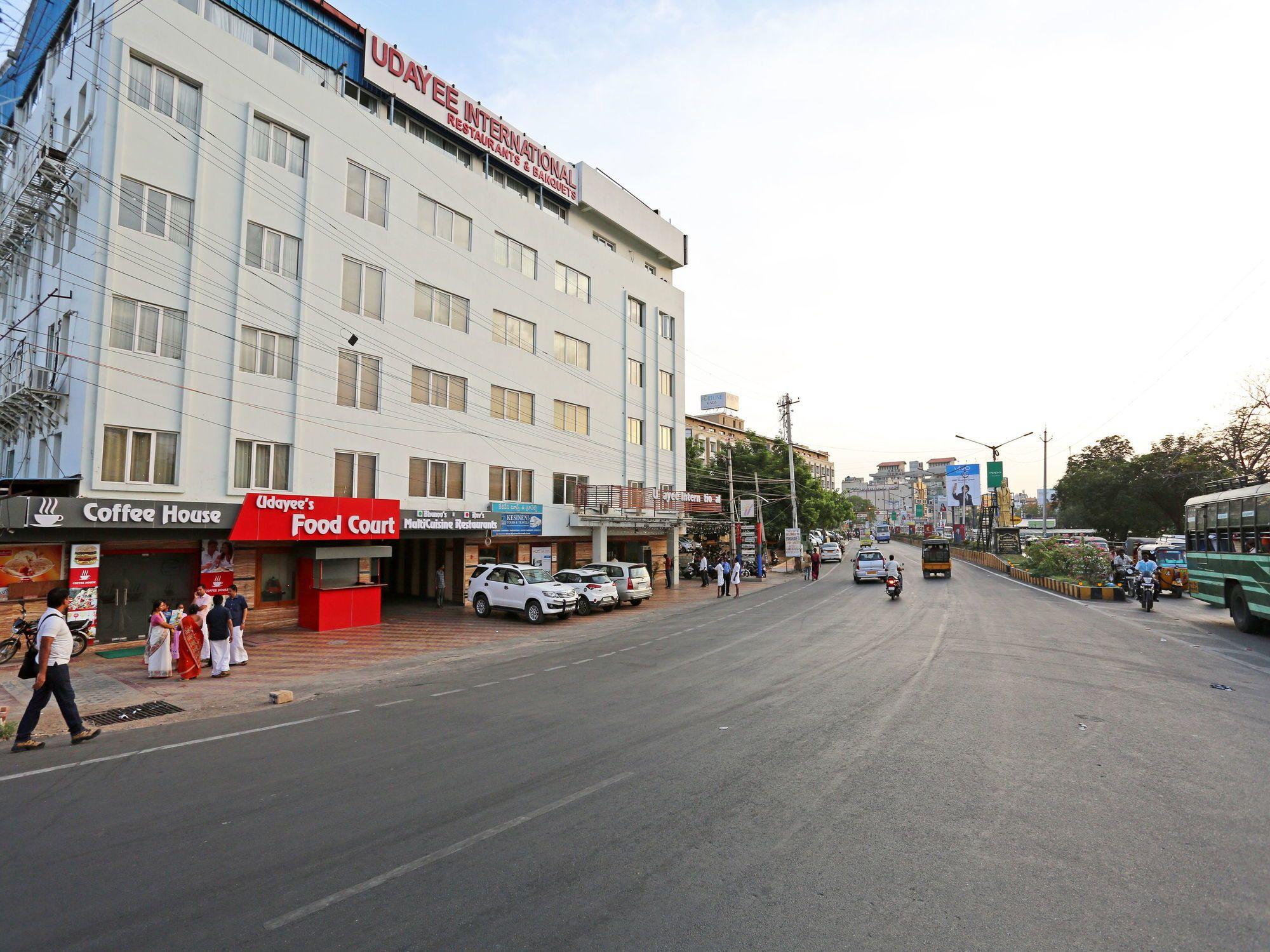 Vista Exterior OYO Flagship 061 Tirupati Railway Station