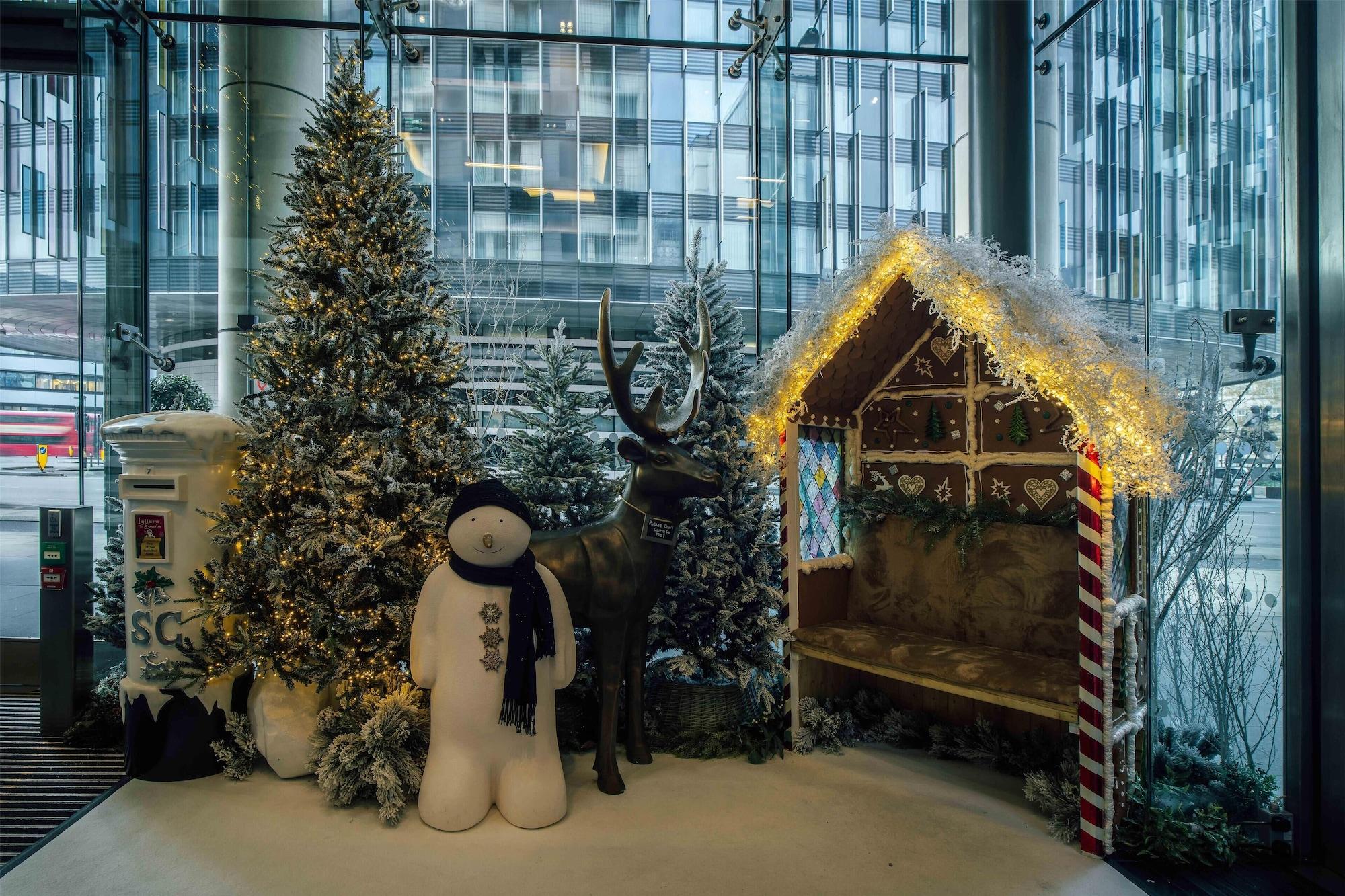 Vista Lobby Park Plaza County Hall London