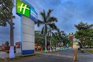 Alojamiento - Holiday Inn Express Villahermosa Tabasco 2000 by IHG