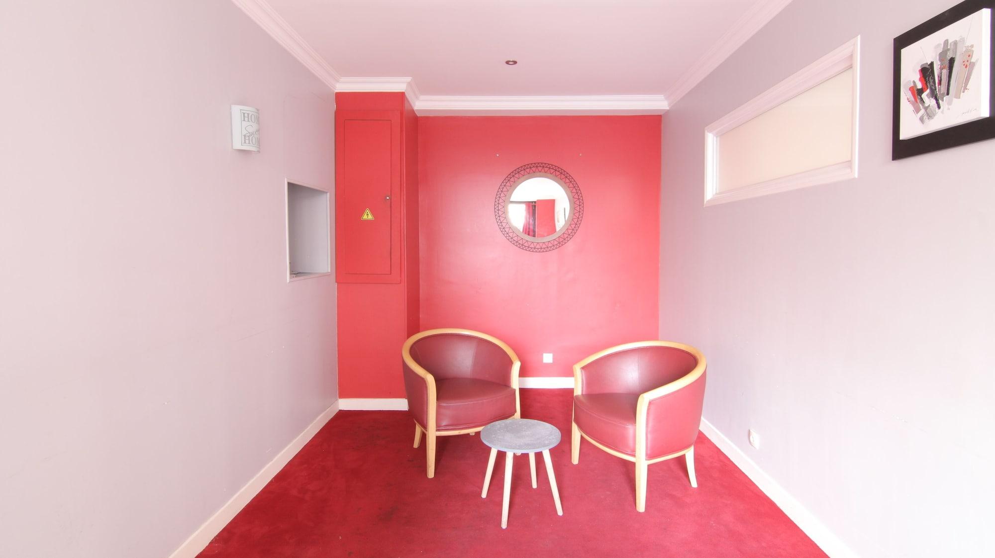 Bar/Salón Hotel Briand devient Hotel IPL