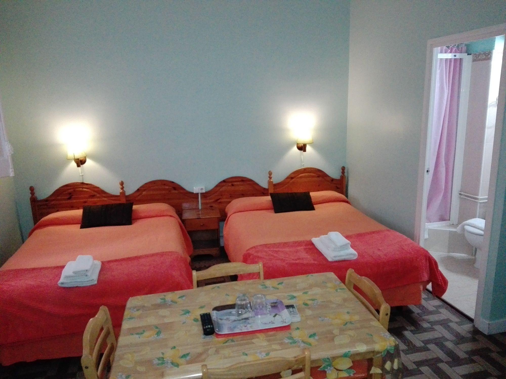 Habitación Hostal Pensio 2000