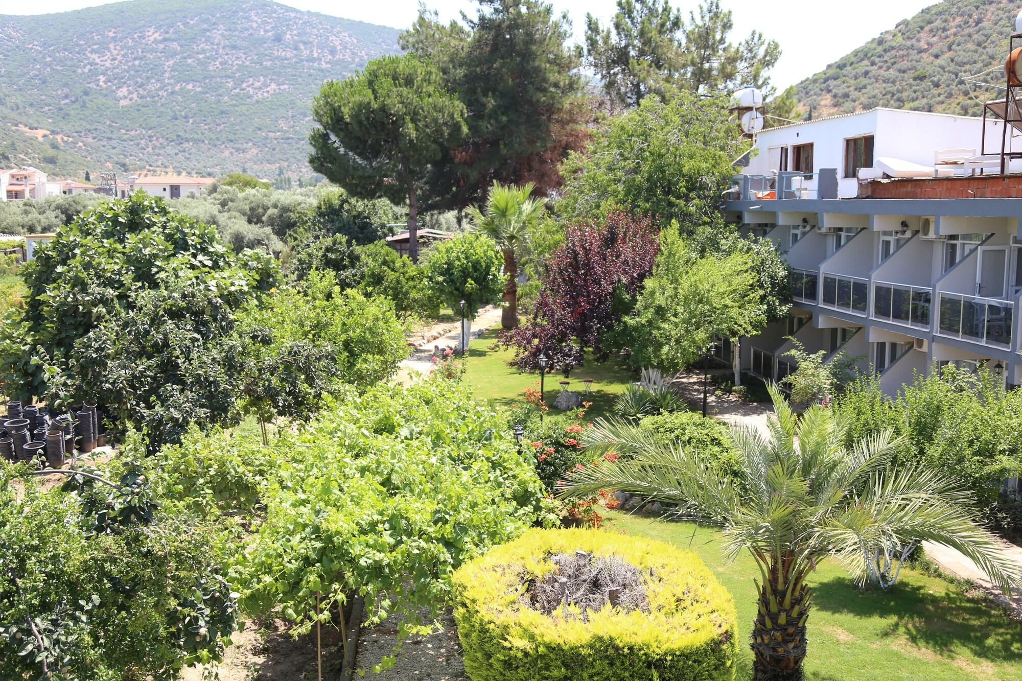 Vista Exterior Bulut Garden Boutique Hotel