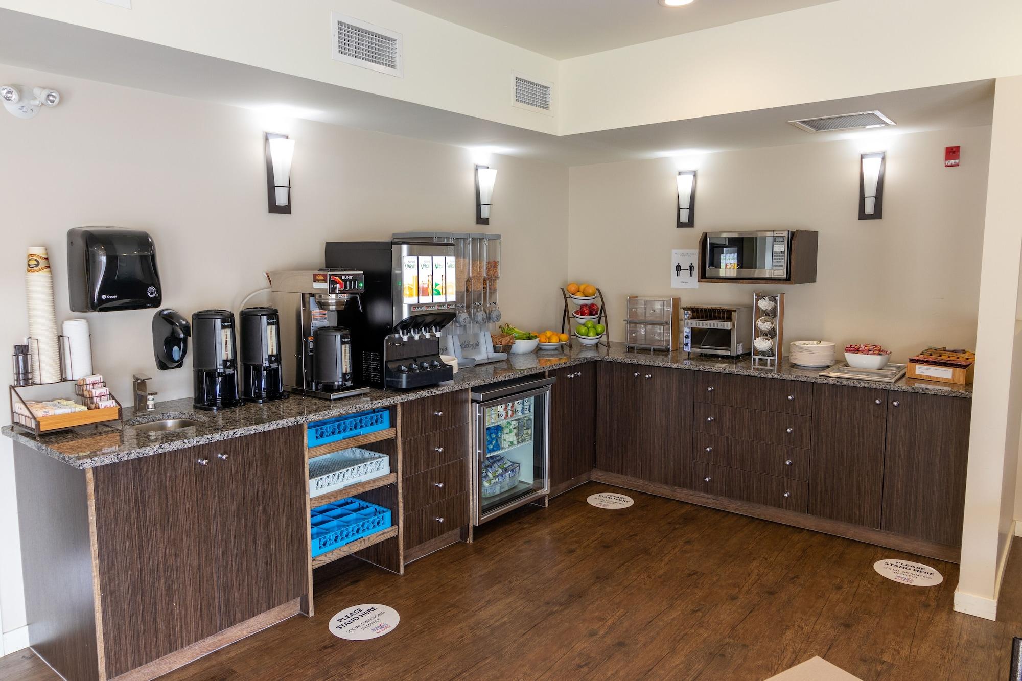 Restaurant The Kanata by BCMInns Blairmore