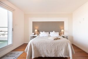 Alquiler Vacacional - Penthouse Plaza Cagancha con Parrillero propio.