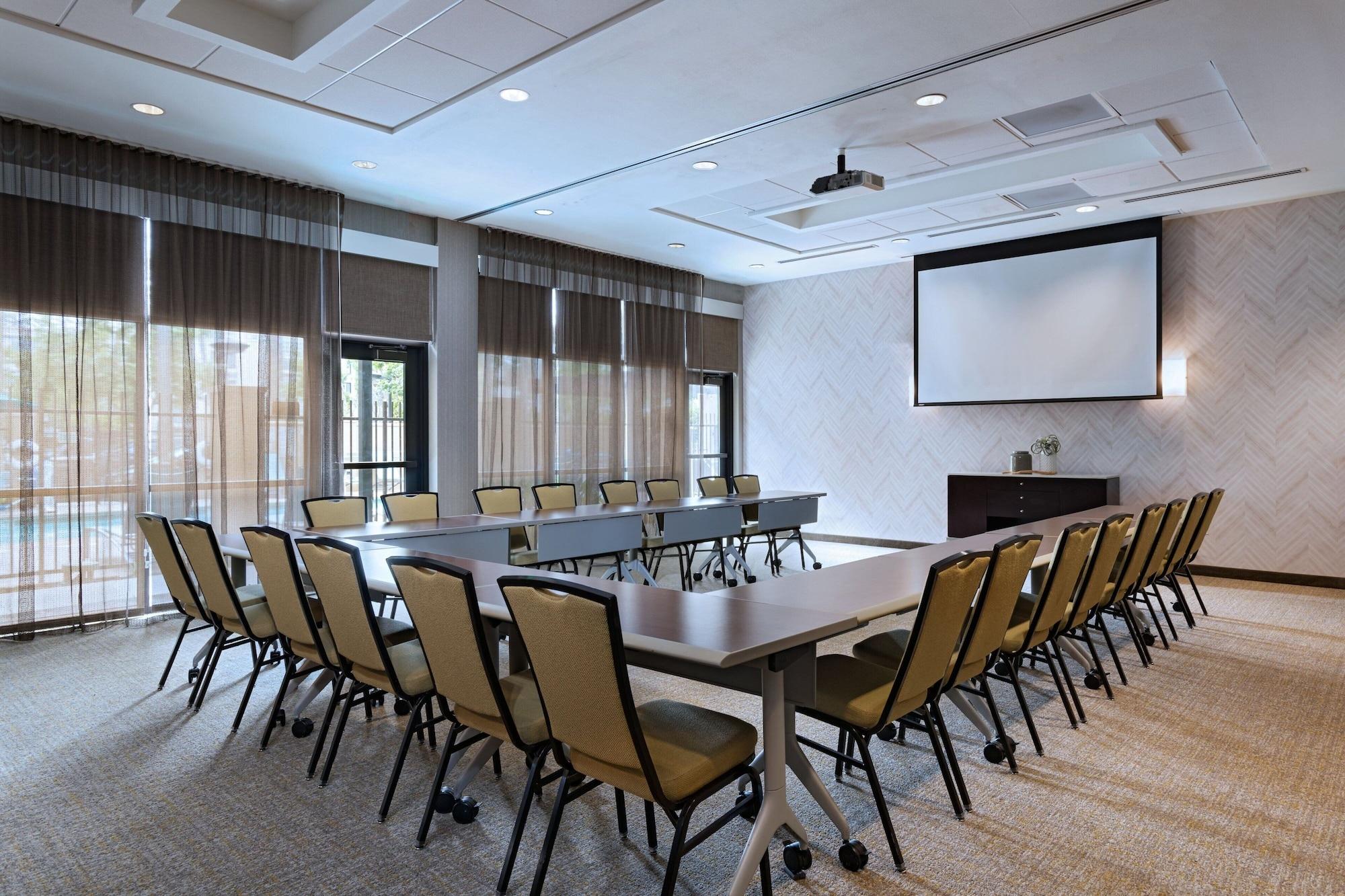 Sala de Reuniones SpringHill Suites Anaheim Maingate
