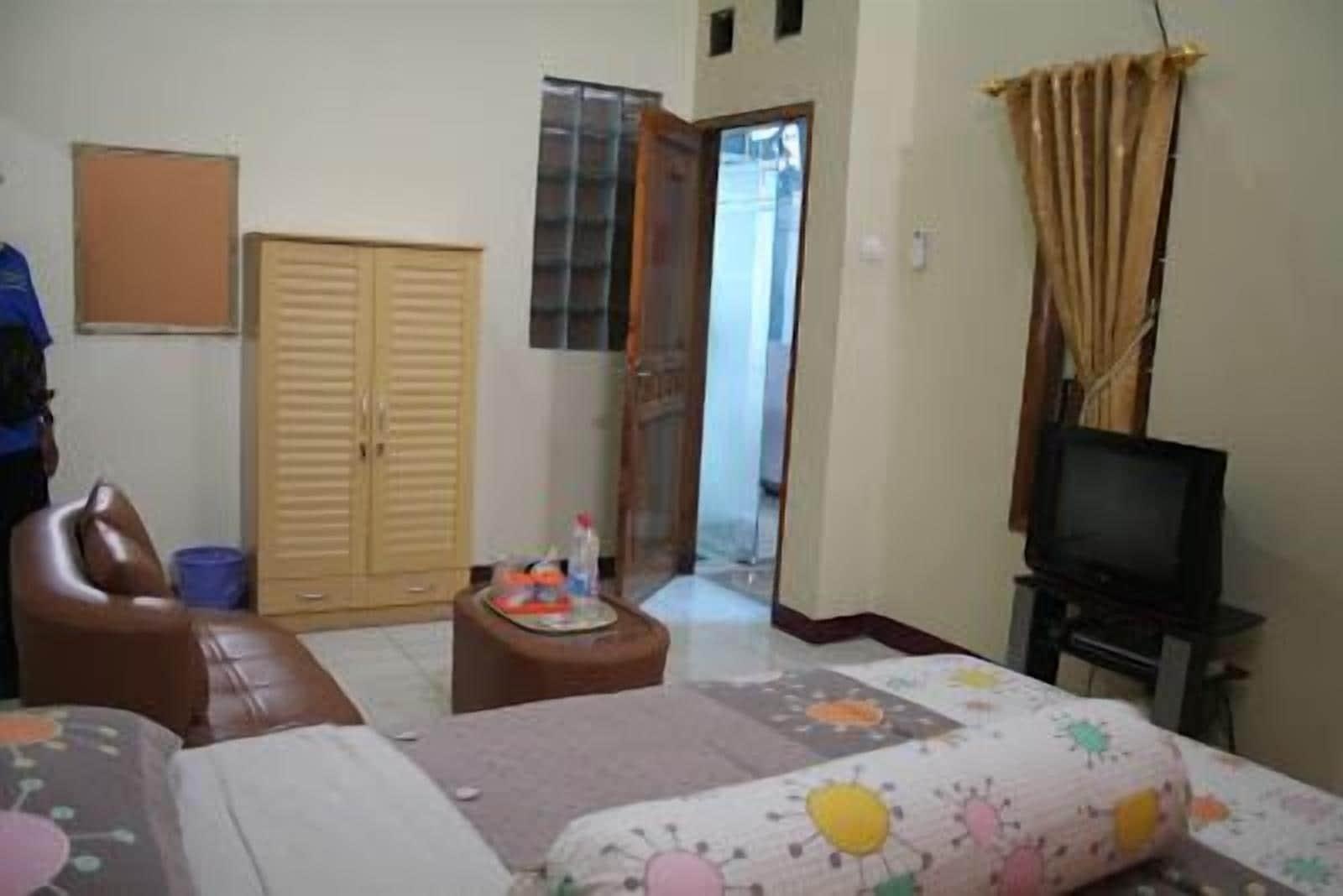 Set de Habitación Hotel Ramayana Garut