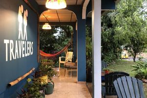 Alojamiento - Hostal Travelers