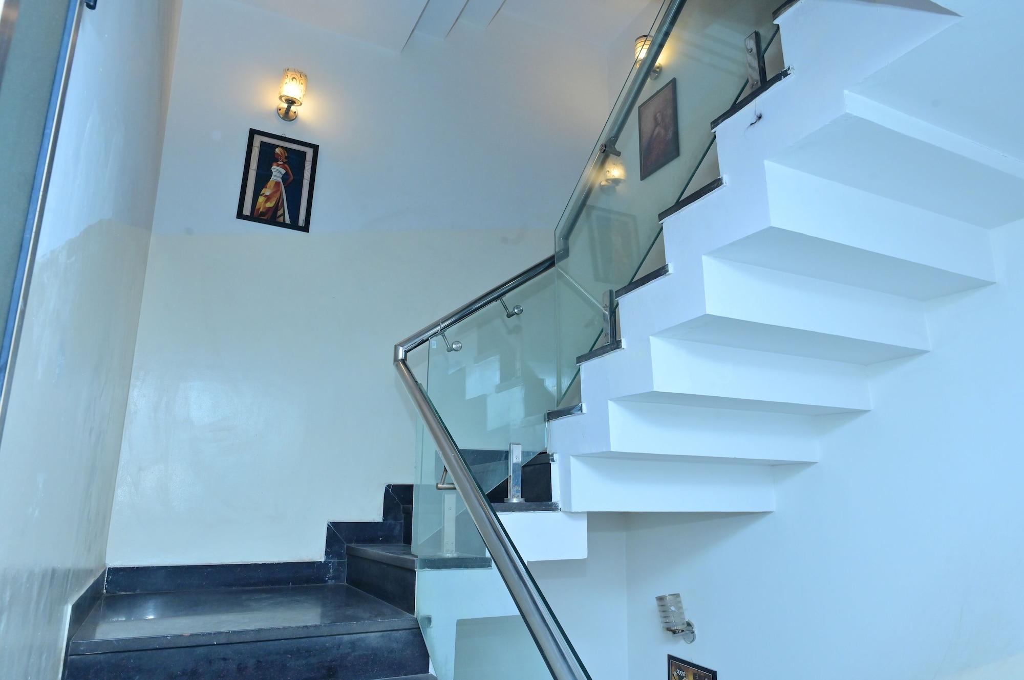 Habitación Hotel Twinkle Regency By Wishotel