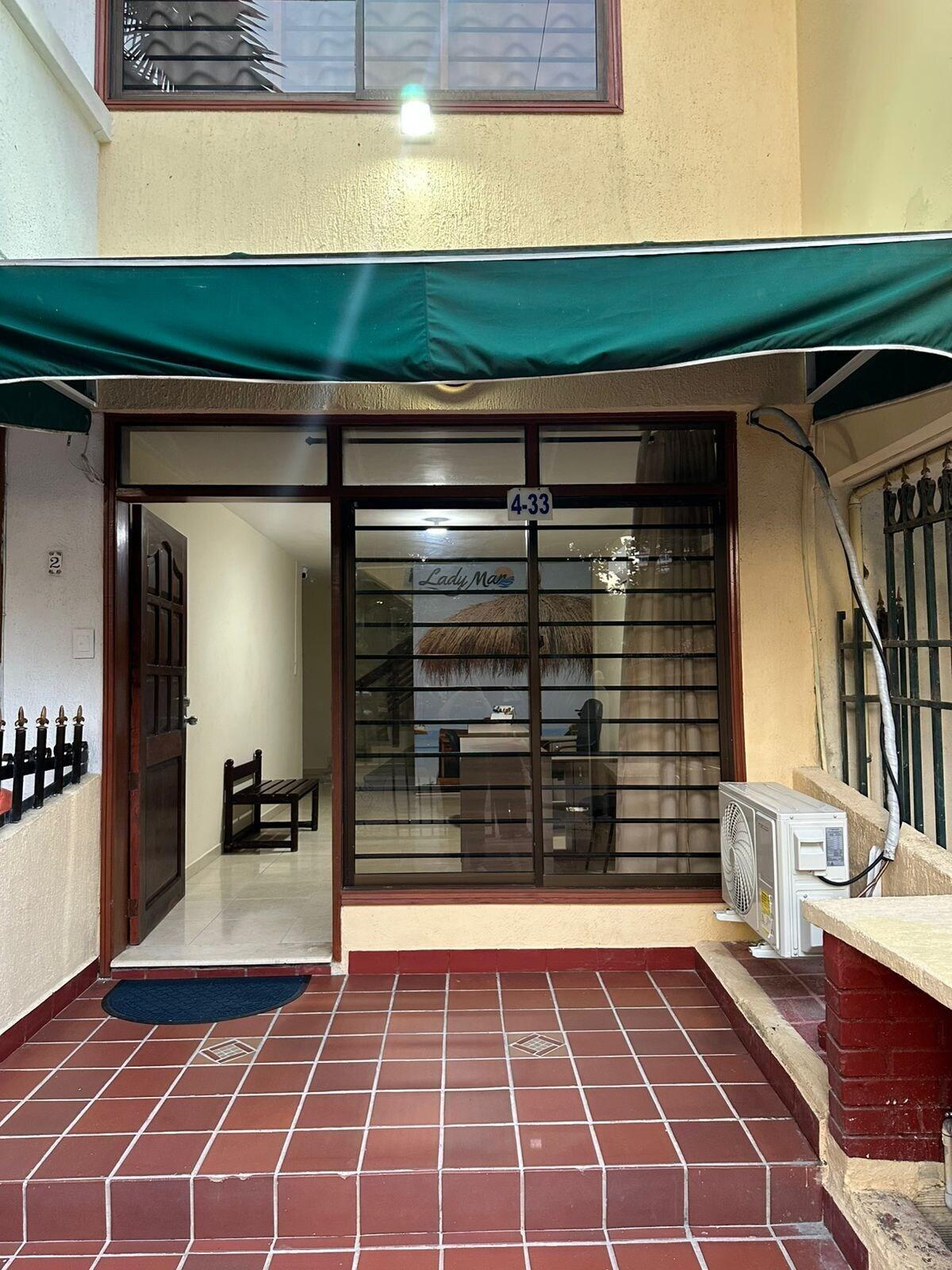 Varios HOTEL LADYMAR