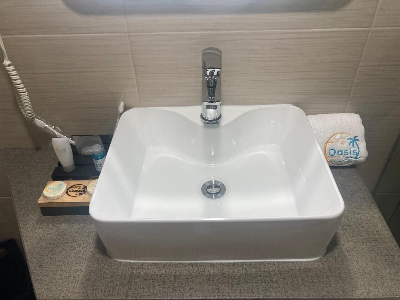 Equipamiento de Habitación Hotel Oasis