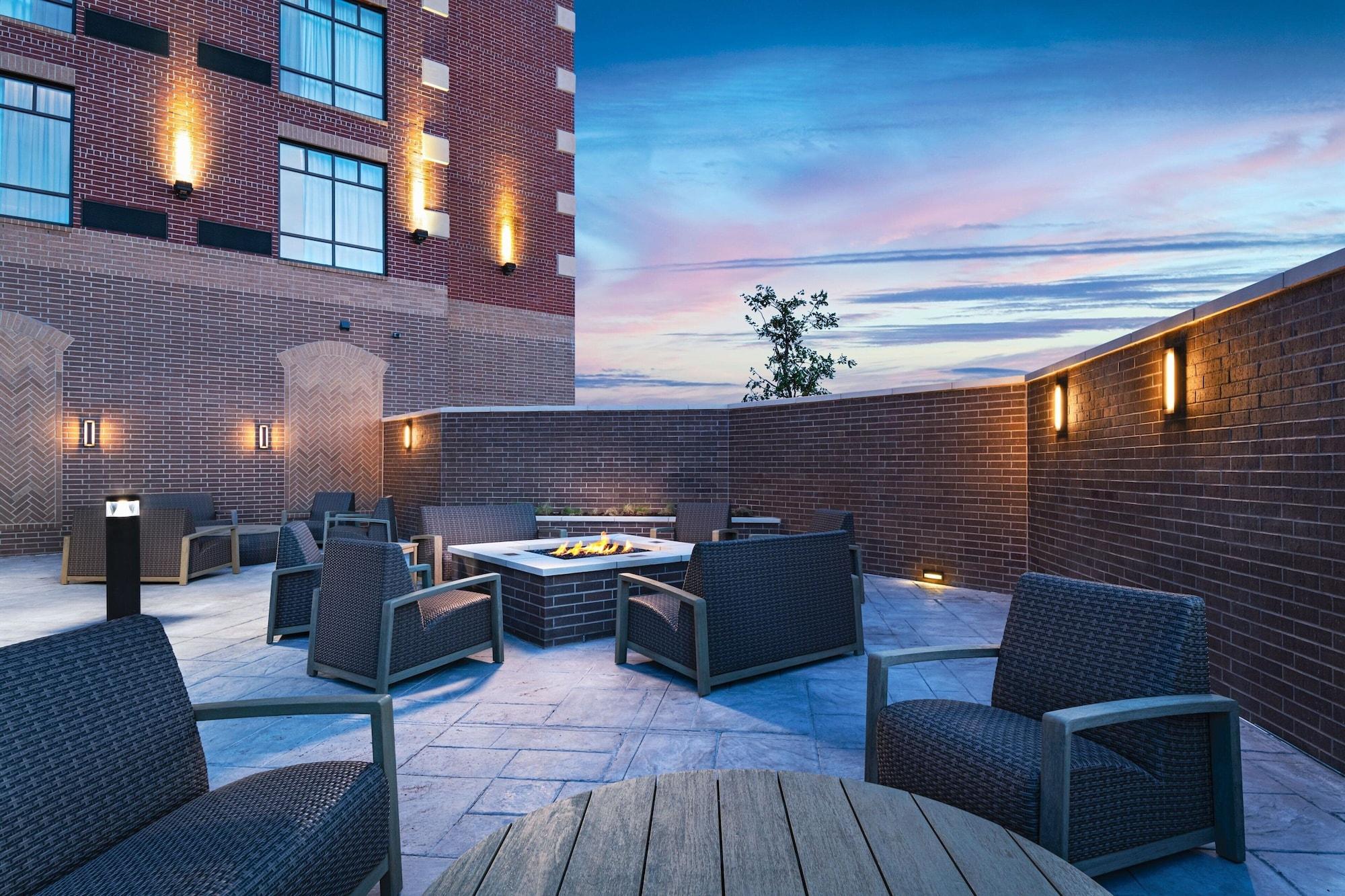 Vista Exterior Courtyard By Marriott Dallas Frisco