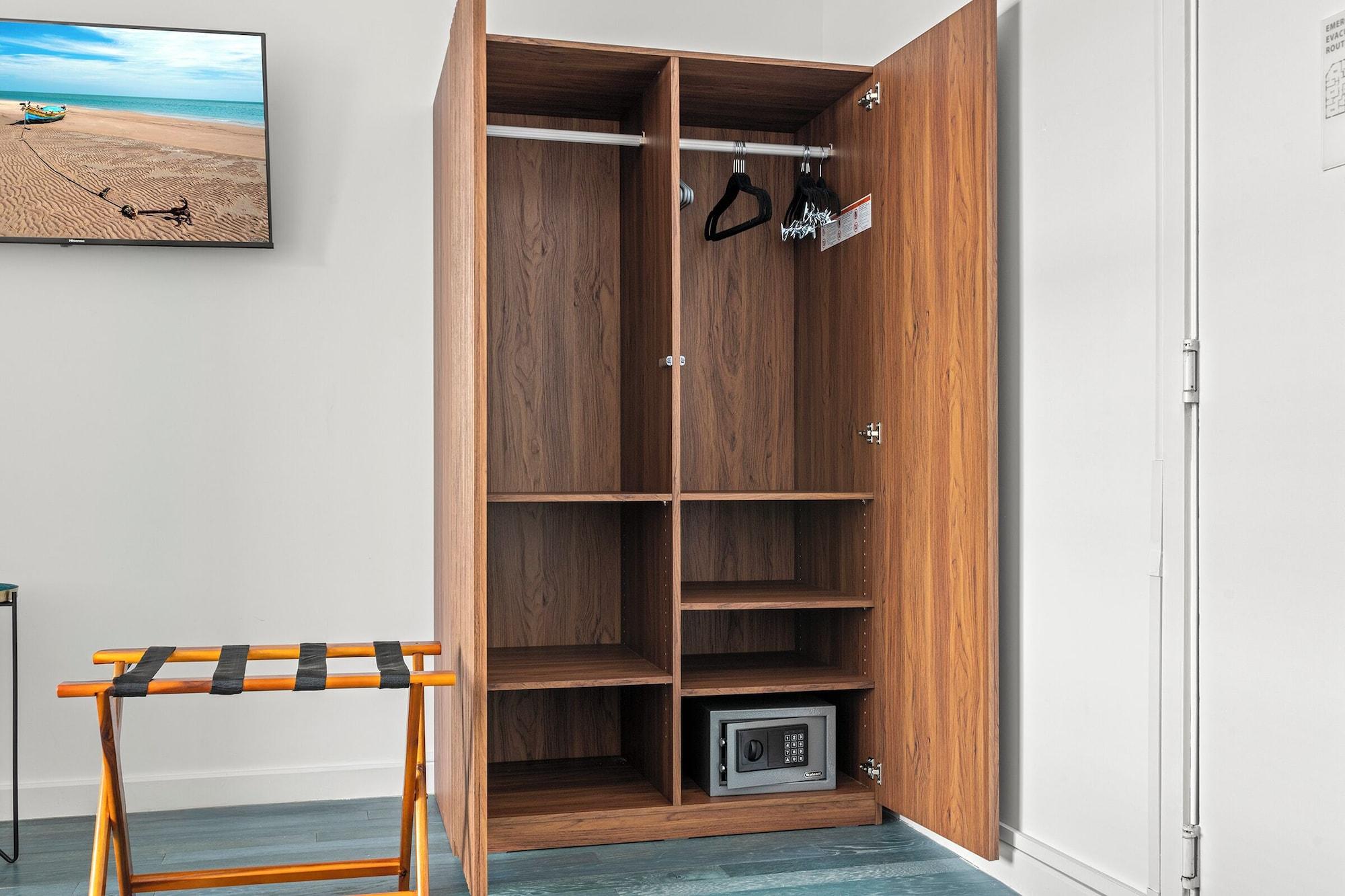 Set de Habitación Global Luxury Suites at The Apex Miami