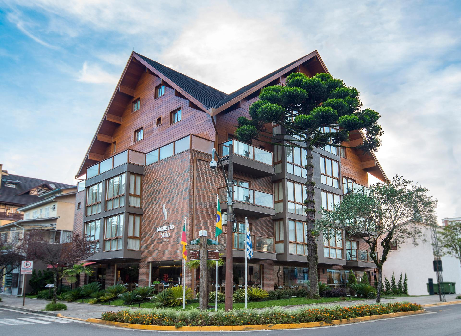 Vista Exterior Hotel Laghetto Stilo Centro