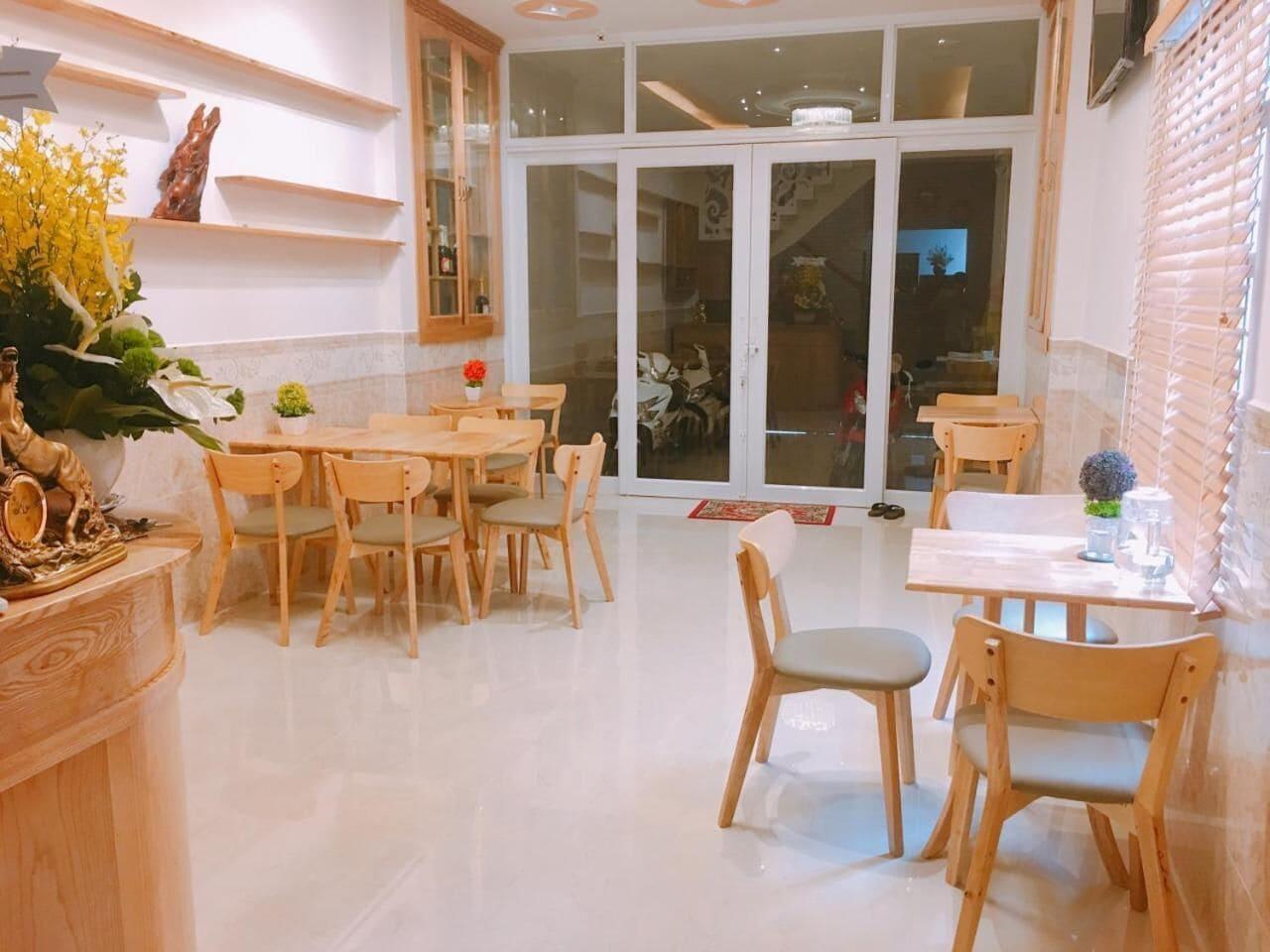 Restaurant Tomorrow Hostel
