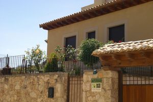 Alojamiento - Casa Rural Las Murallas