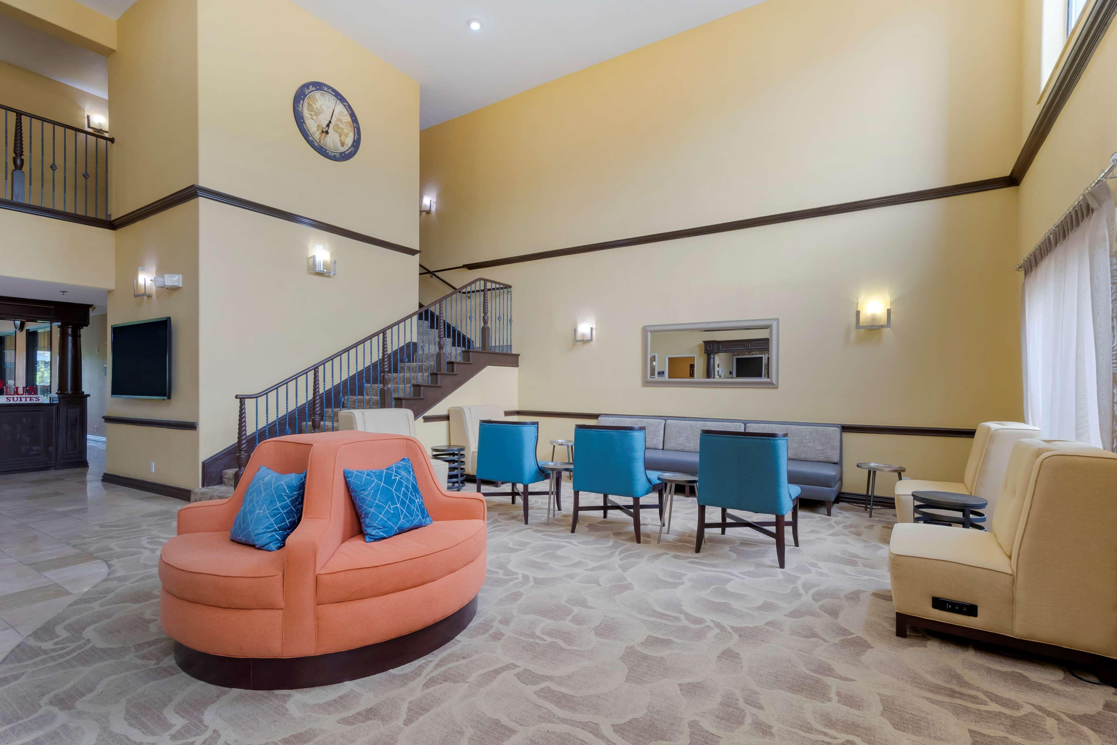 Vista Lobby Best Western Plus DFW Airport Suites