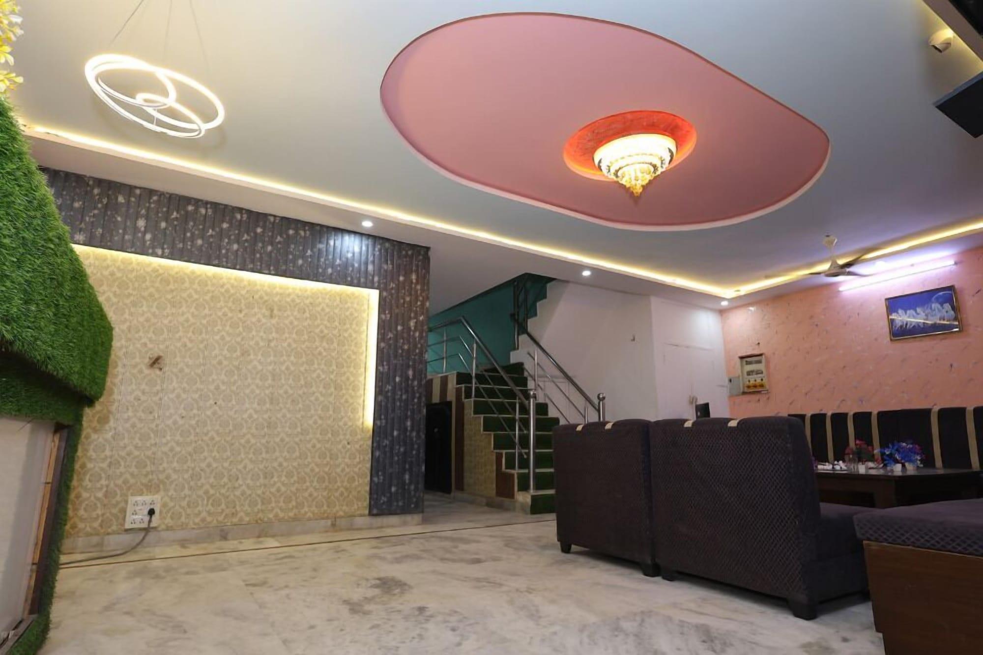 Vista Lobby Hotel NoVo Agra