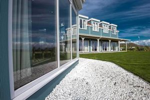 Alojamiento - The Waterside Hotel