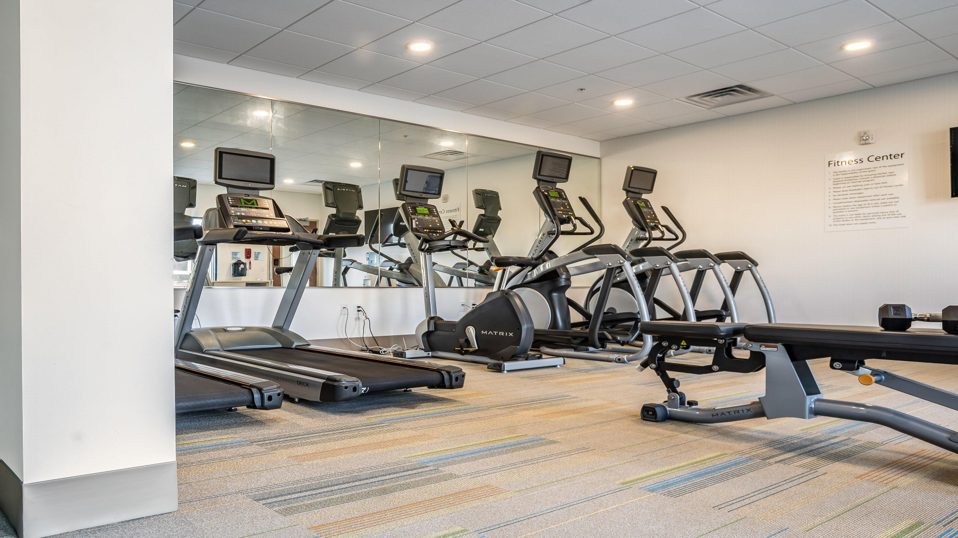 Instalaciones Recreativas Holiday Inn Express and Suites Platteville