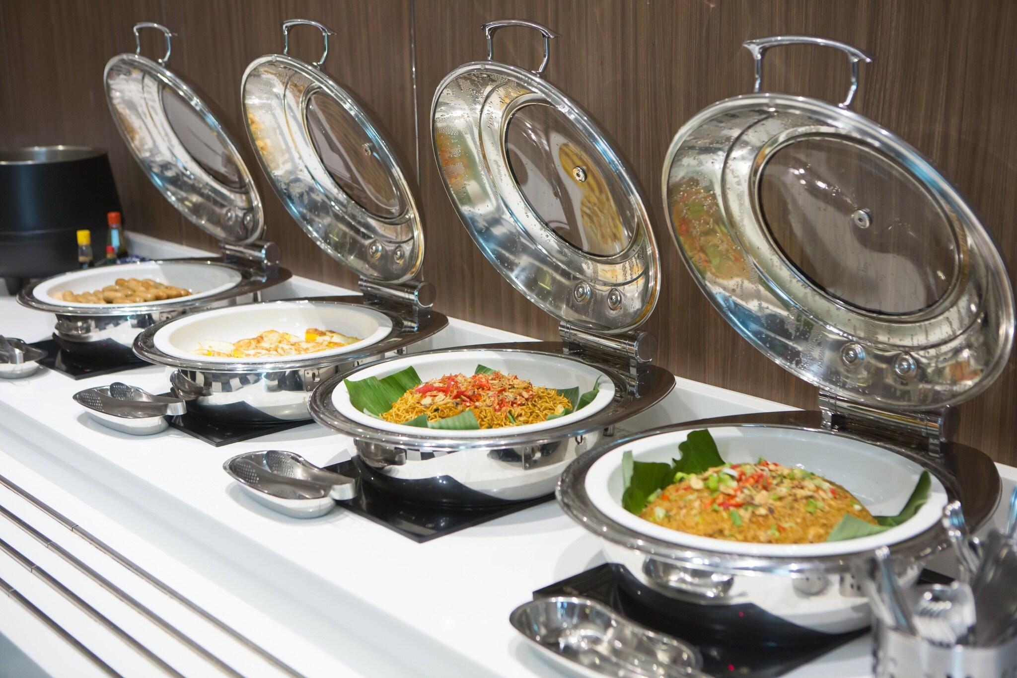 Bar/Salón Holiday Inn Express Jakarta International Expo by IHG