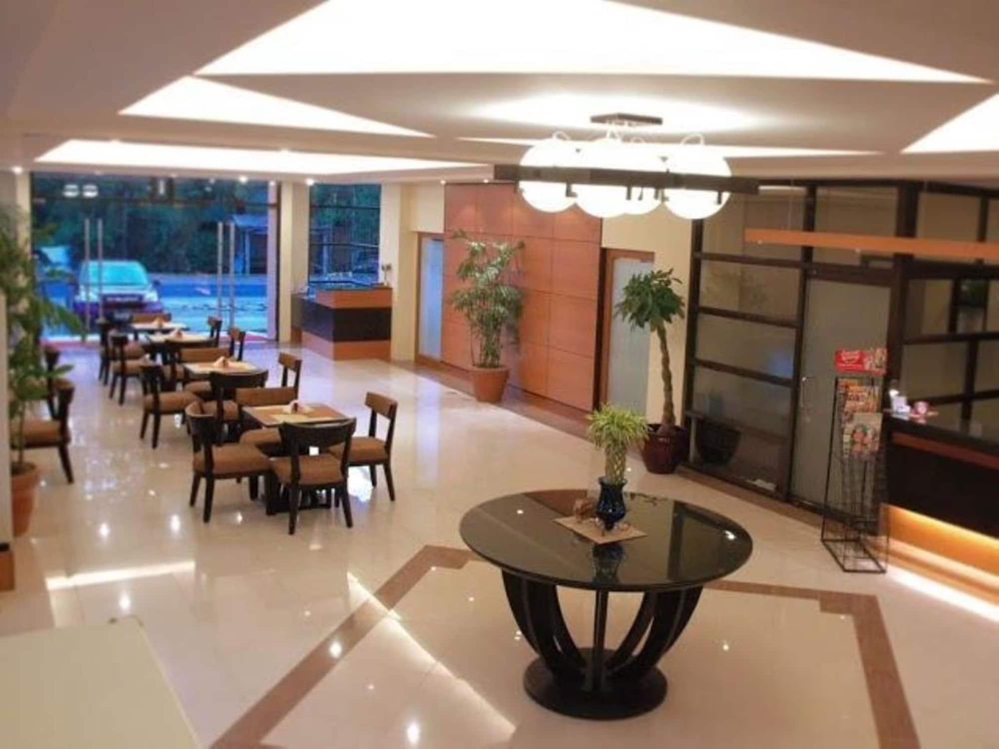 Vista Lobby Hotel Ariana