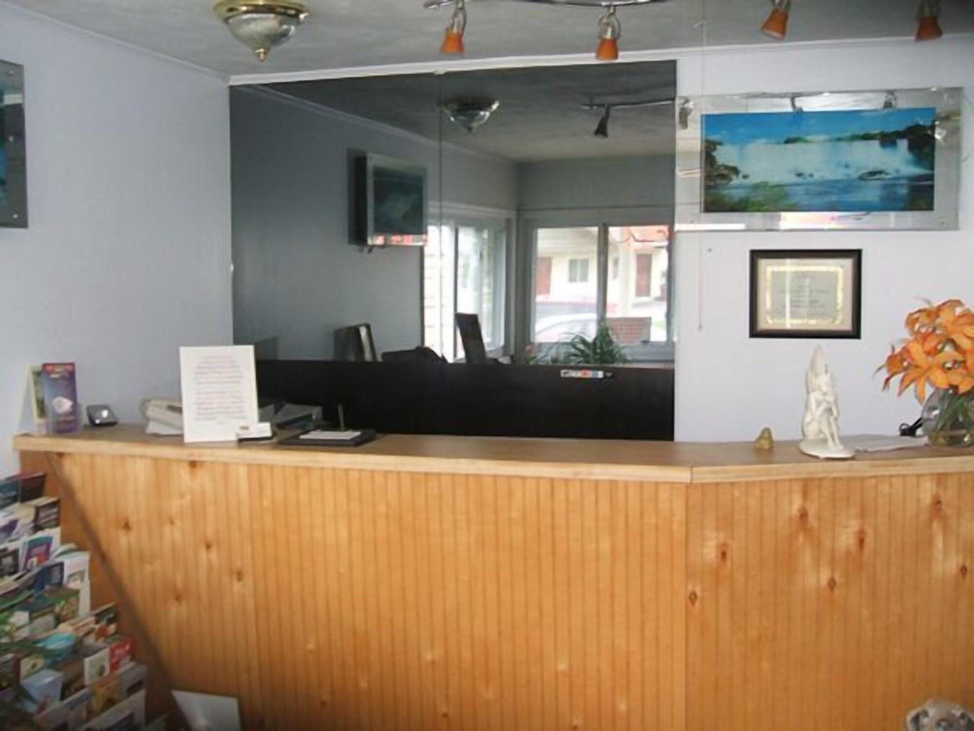 Varios Scottish Inns North Tonawanda