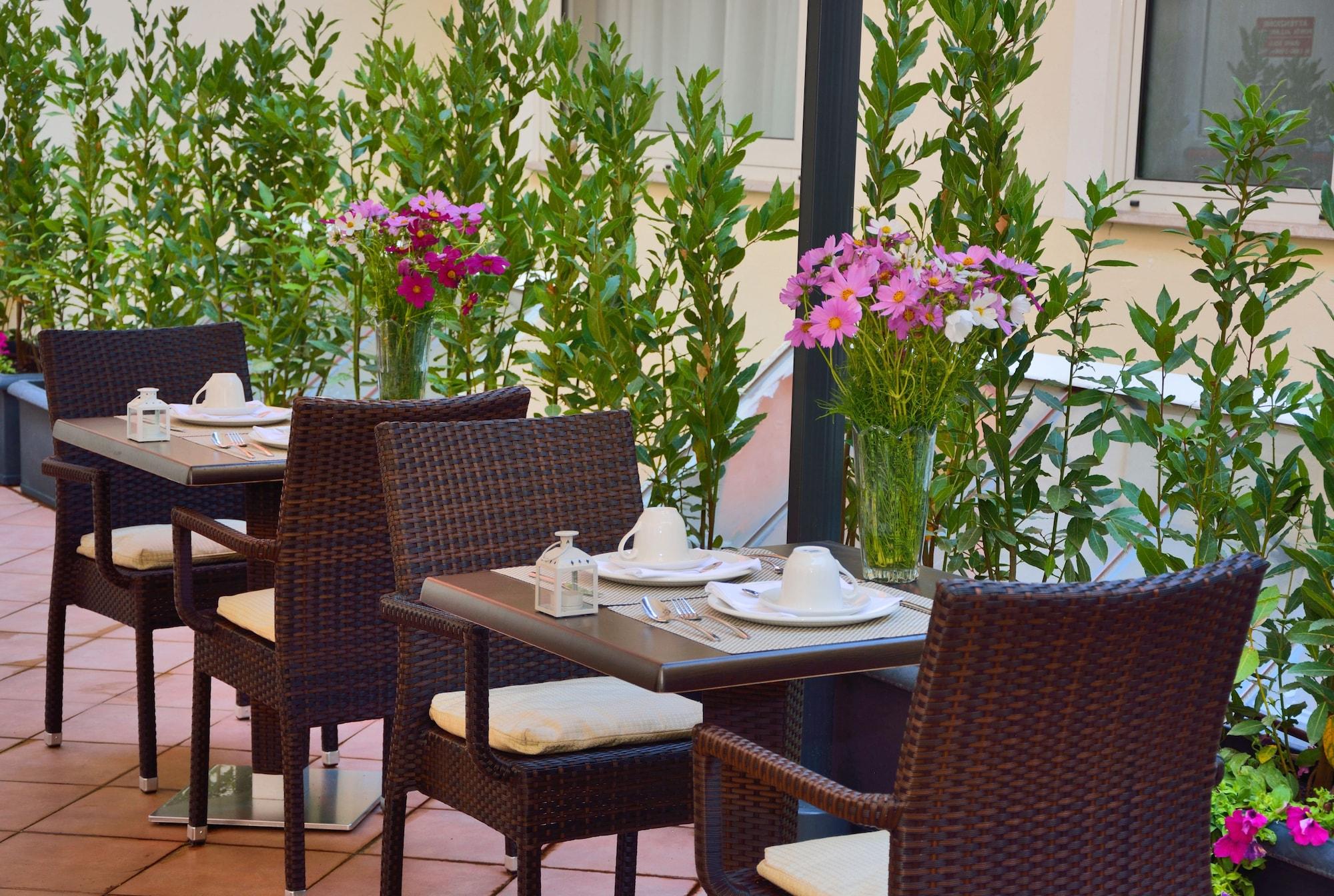 Restaurant LH Hotel Lloyd Rome