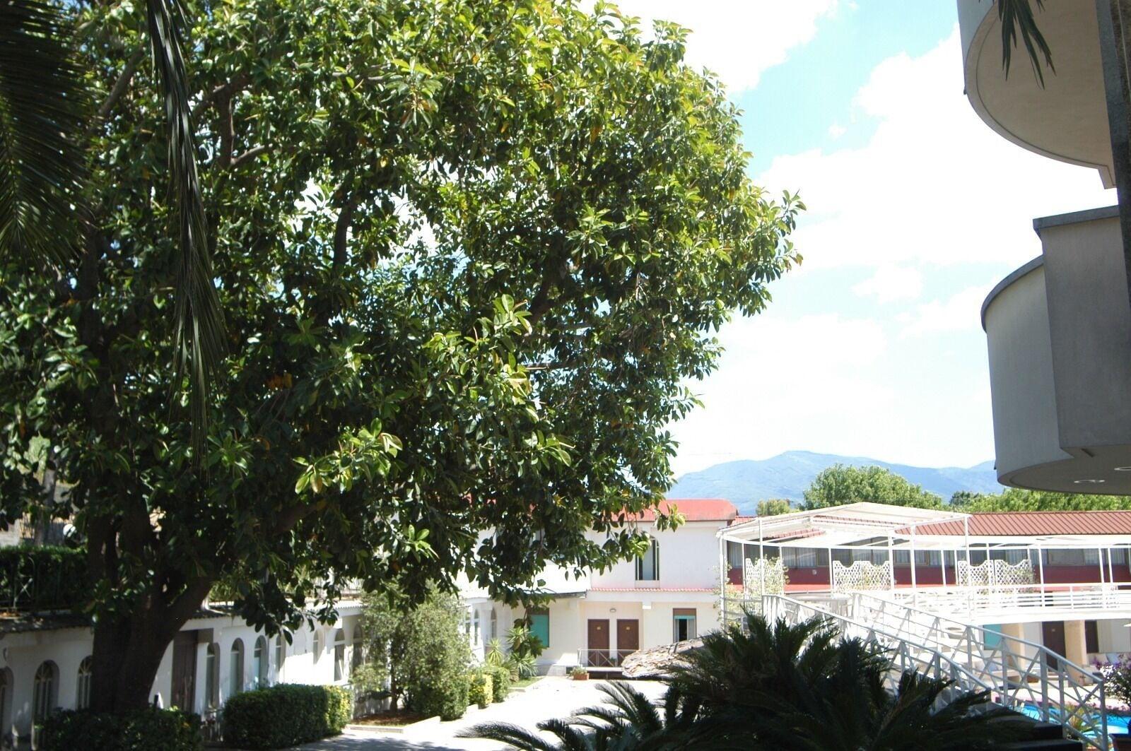 Vista Exterior Hotel Villa dei Misteri