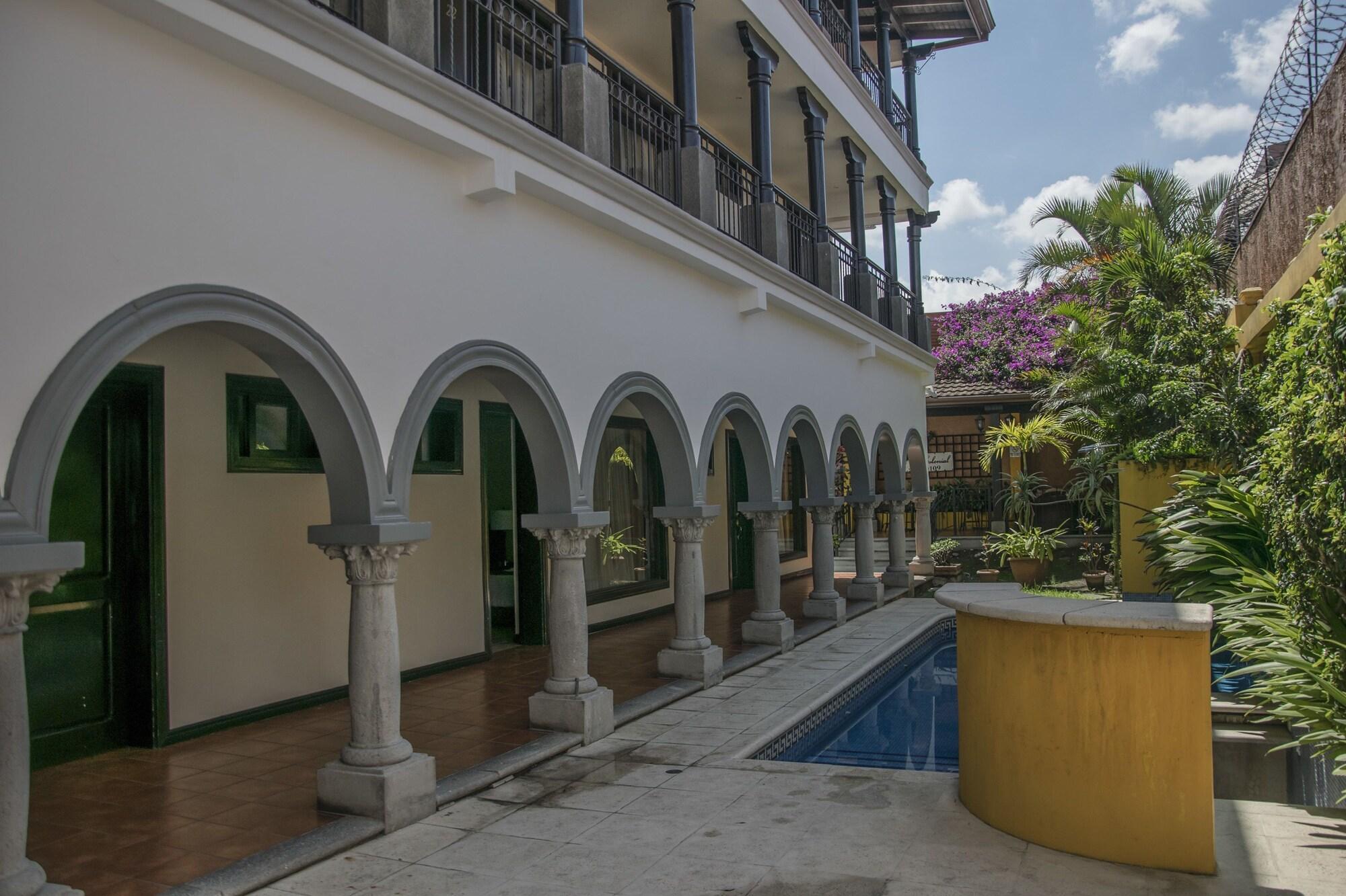 Vista Exterior Hotel Colonial