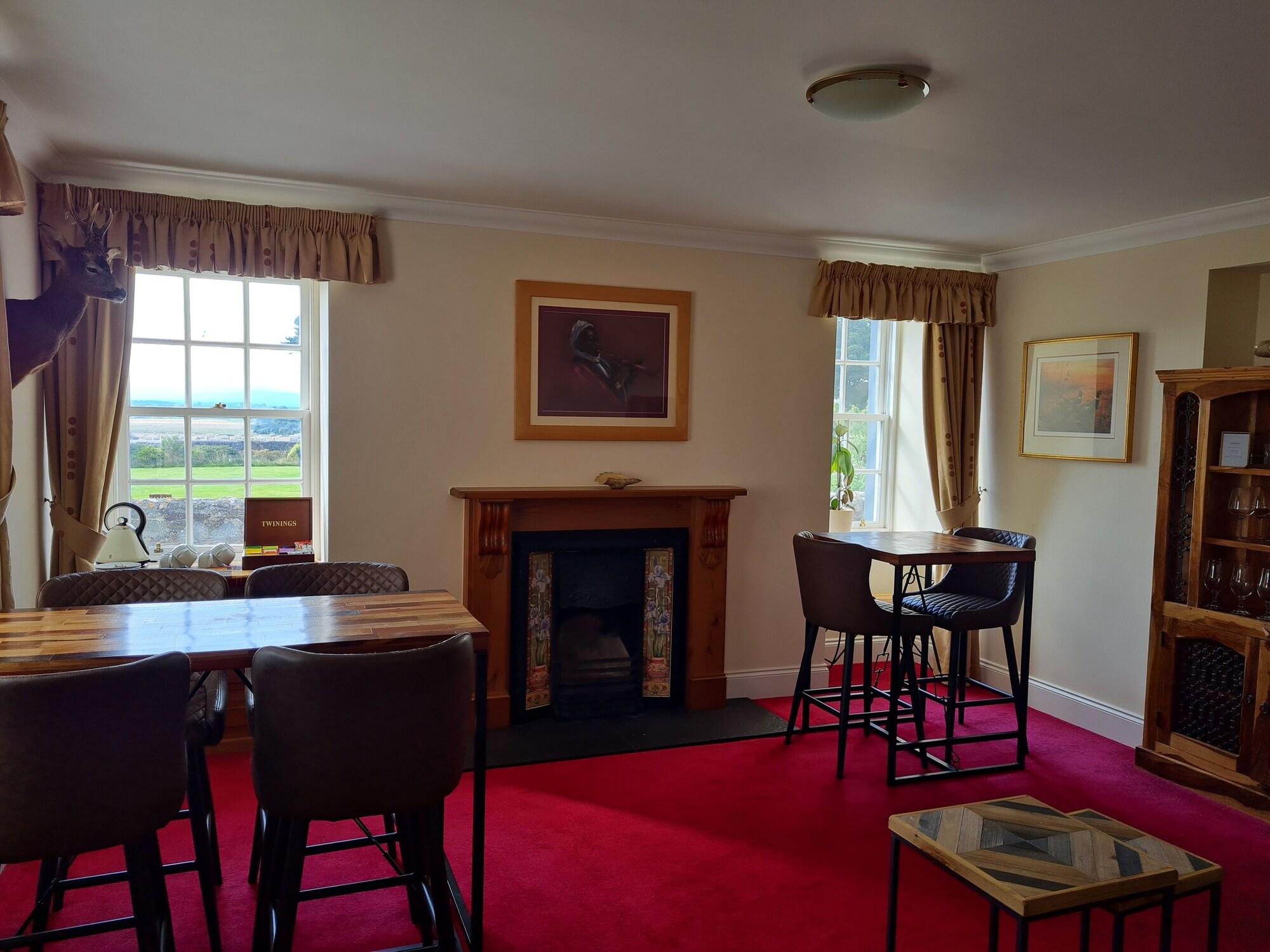 Bar/Salón Tarrel Farmhouse