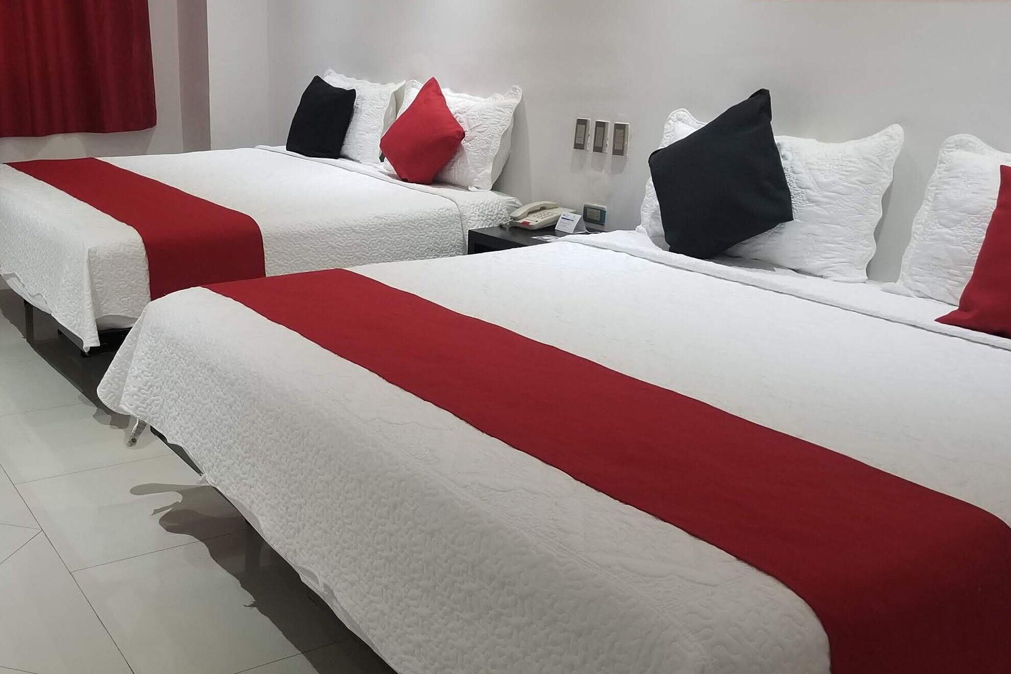 Varios Hotel Dluxe & Suites