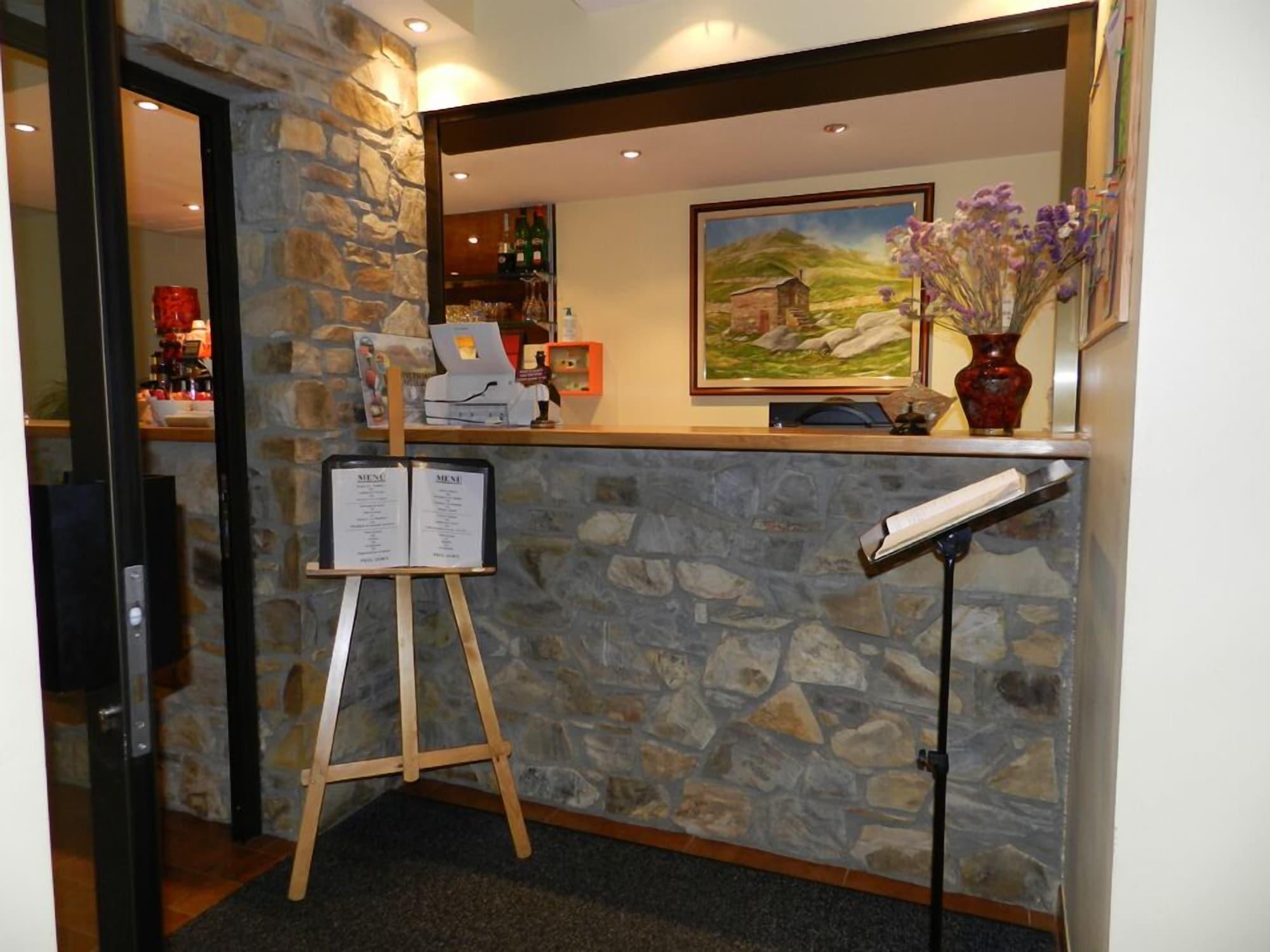 Vista Lobby Hotel Les Truites