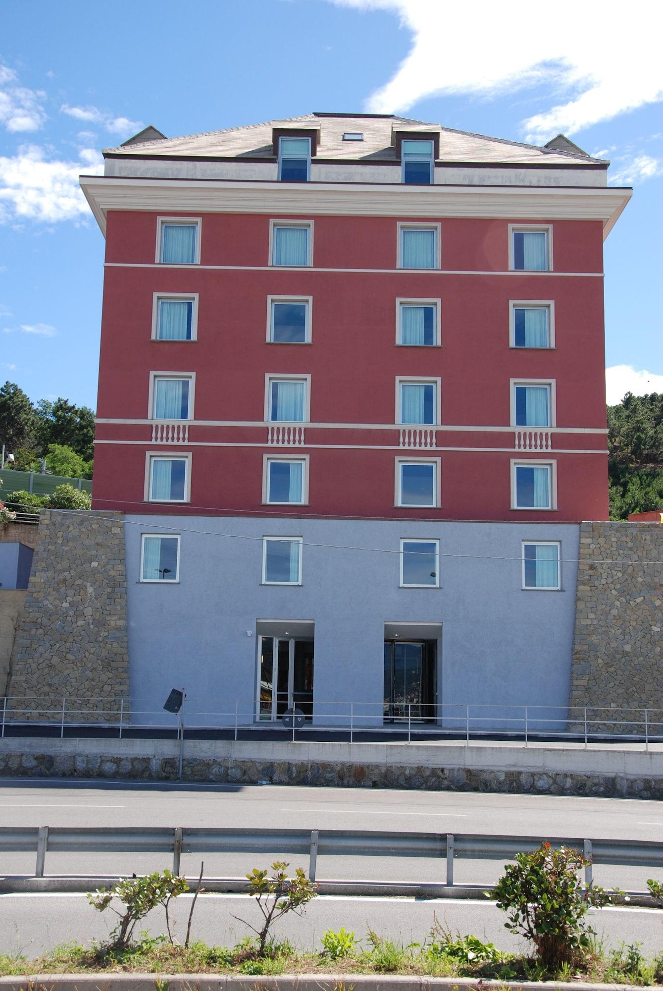 Vista Exterior Sea Art Hotel