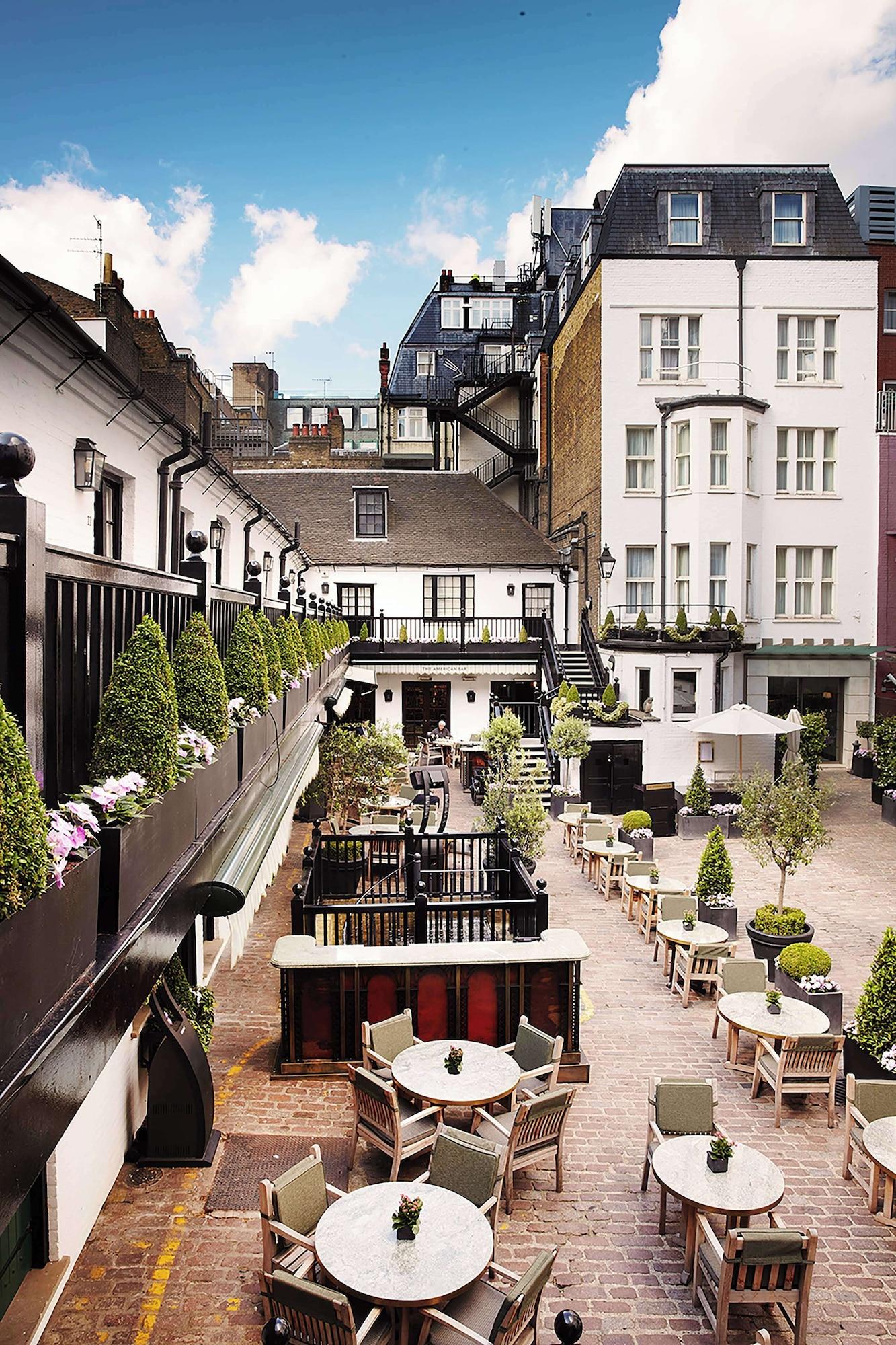 Vista Exterior The Stafford London