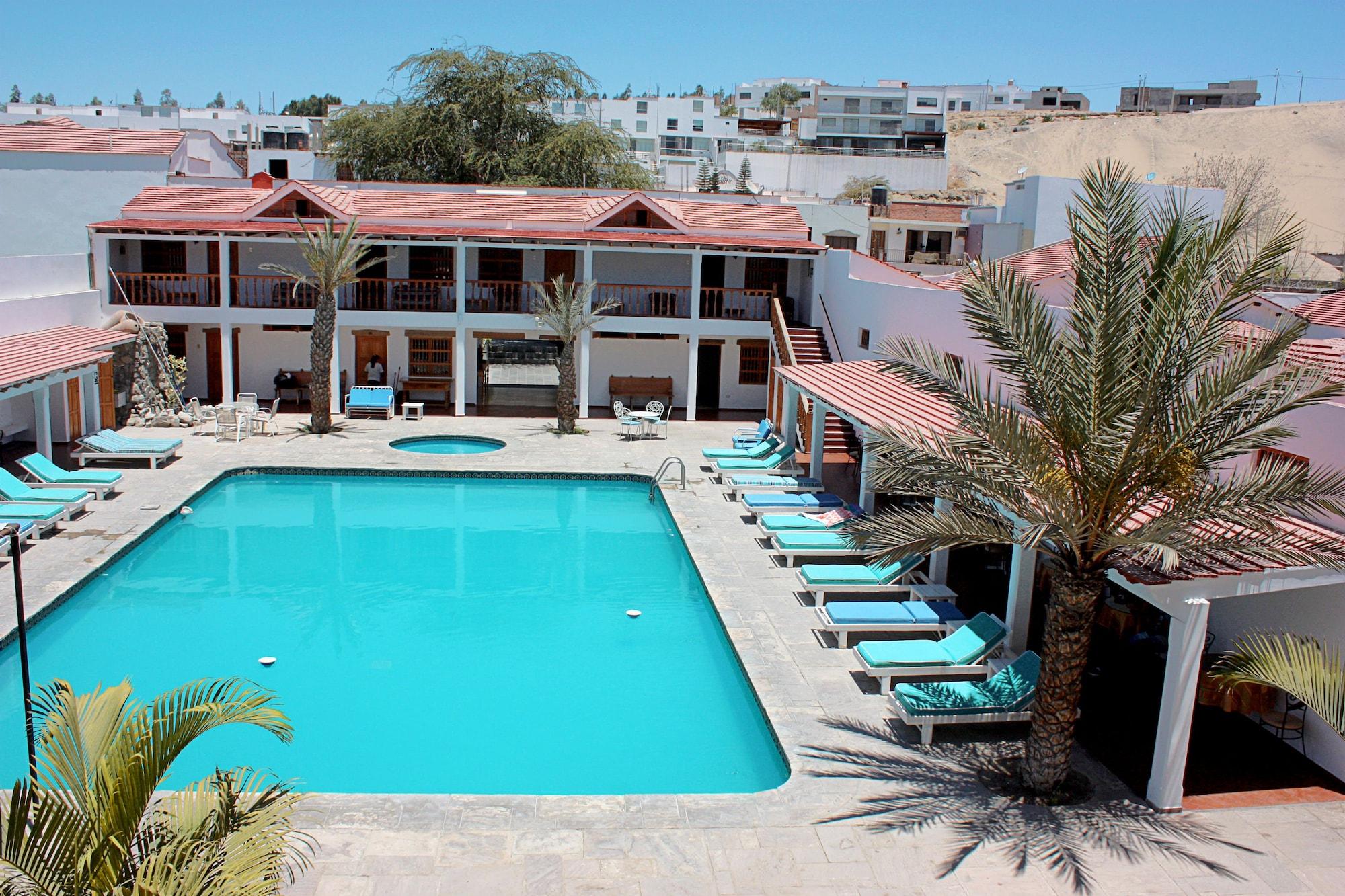 Vista Piscina El Huarango Hotel
