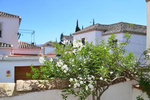 Alojamiento - Santa Isabel la Real Hotel
