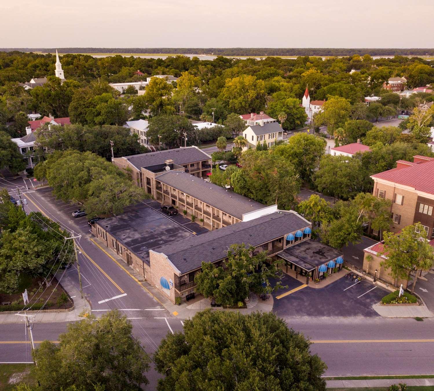 Vista Exterior Best Western Sea Island Inn