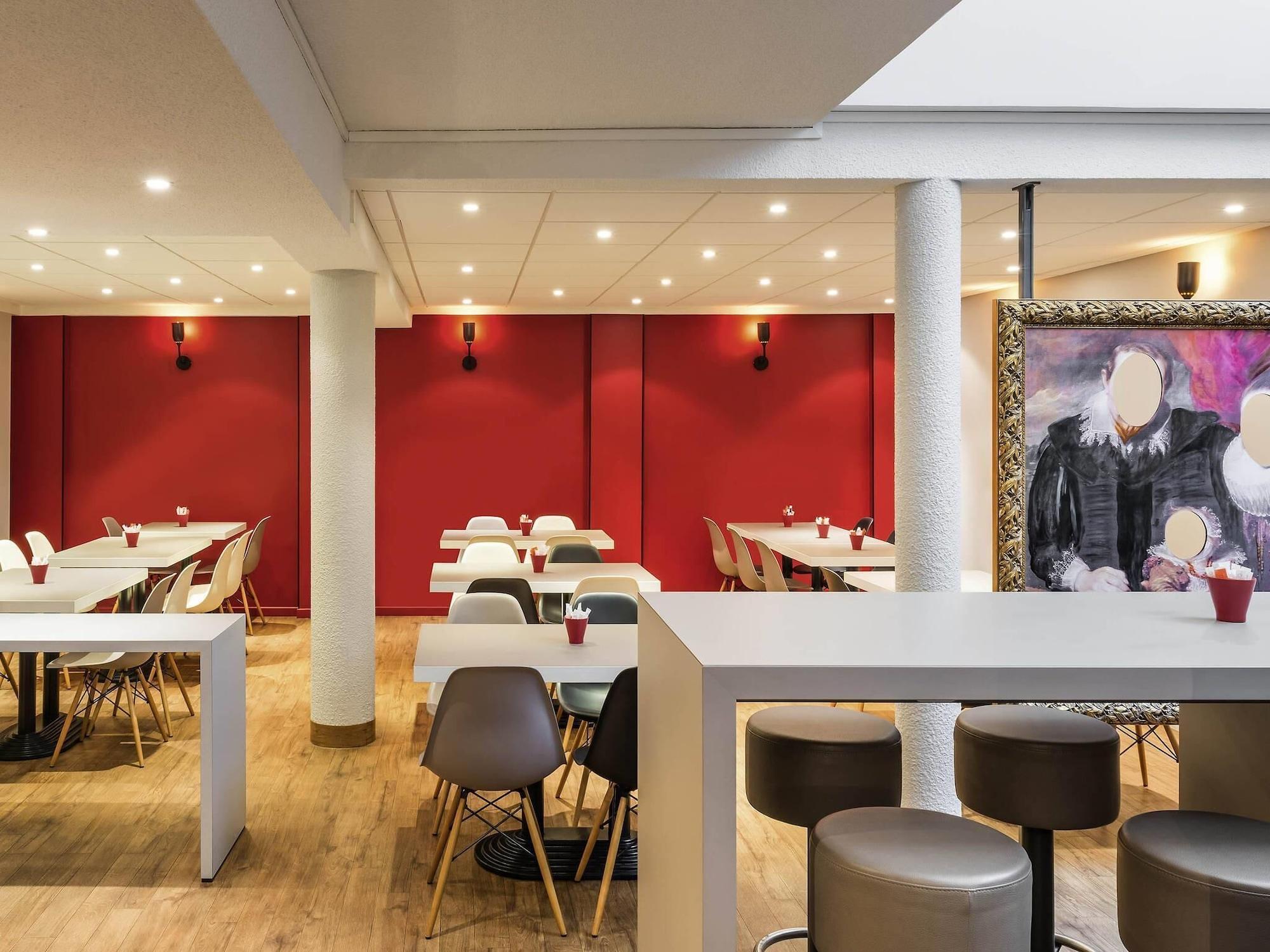 Varios ibis Styles Paris Alésia Montparnasse