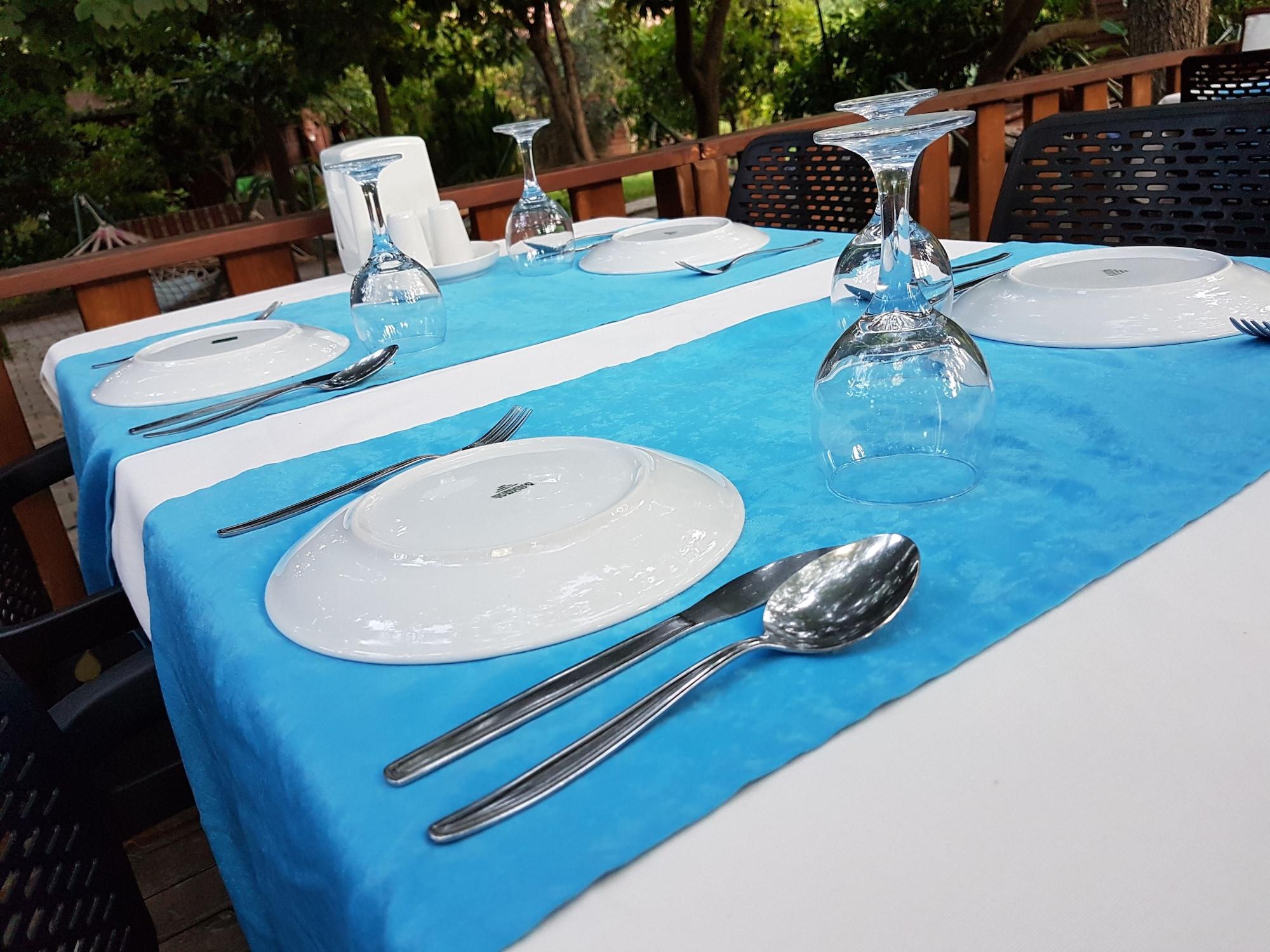 Restaurant Canada Hotel & Bungalows