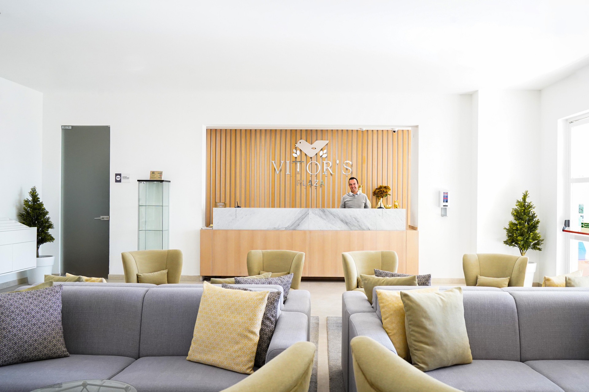 Vista Lobby Vitors Plaza