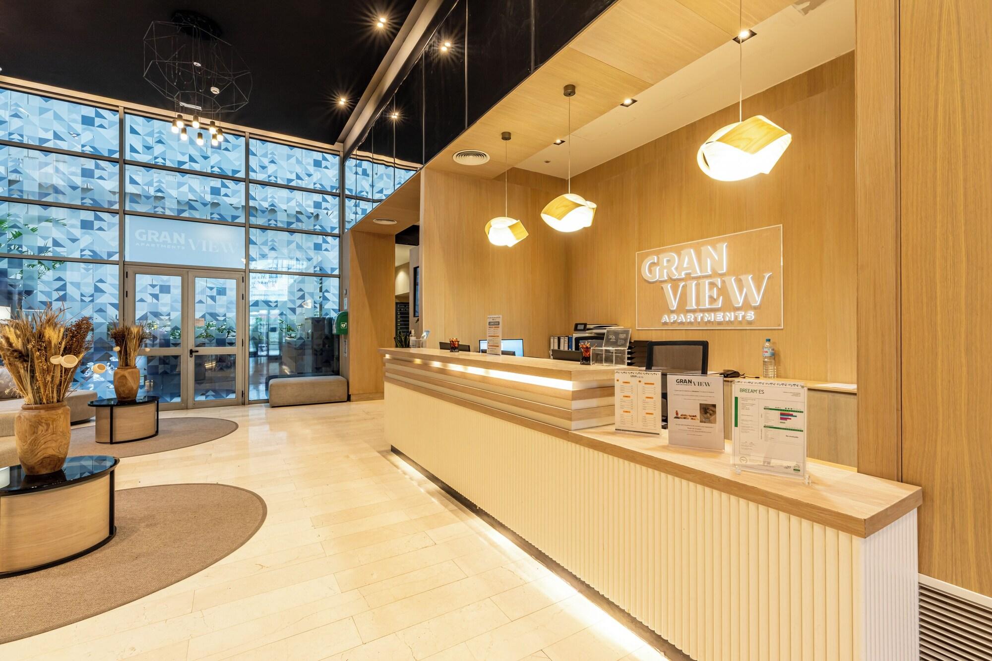 Vista Lobby Gran View Apartments